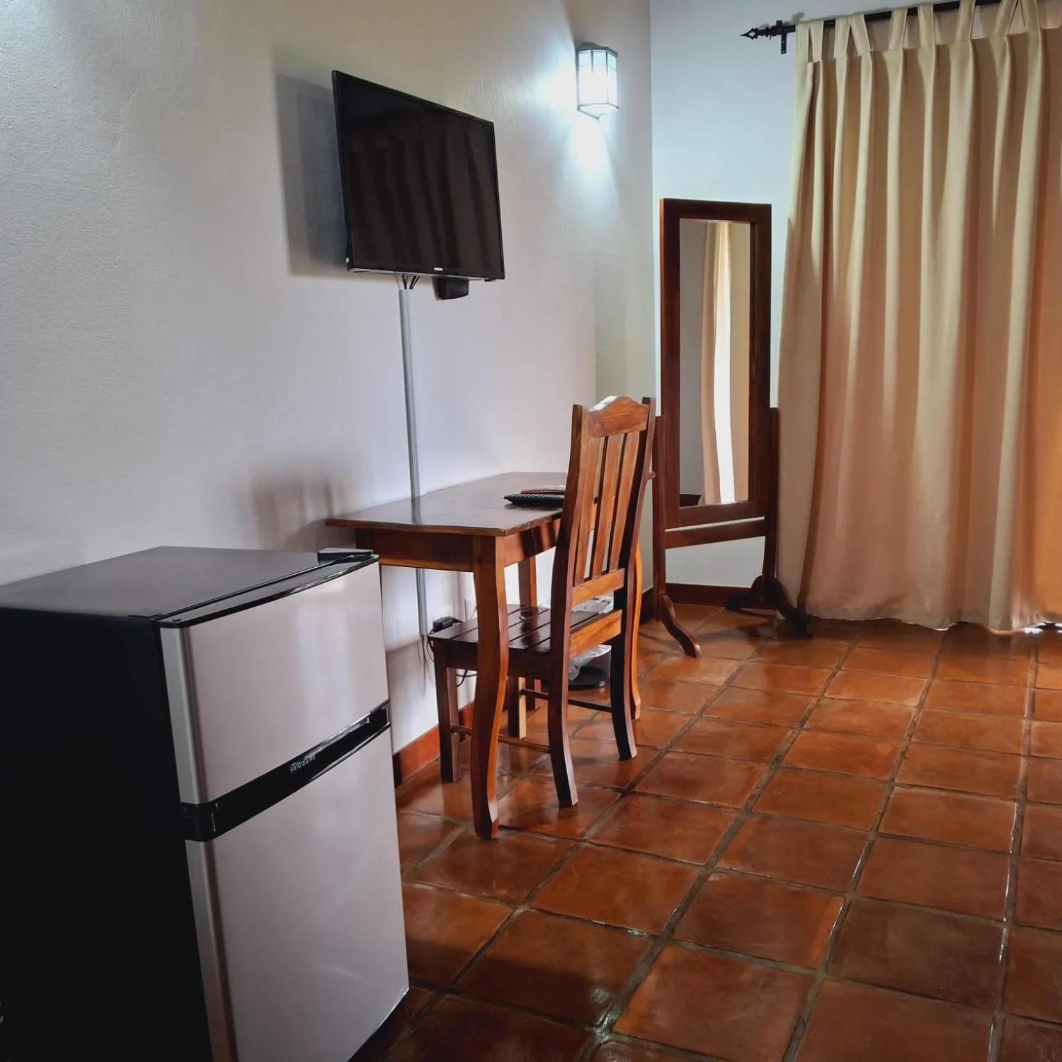 TV and multimedia in Hotel Jardín Garden de Granada Nicaragua