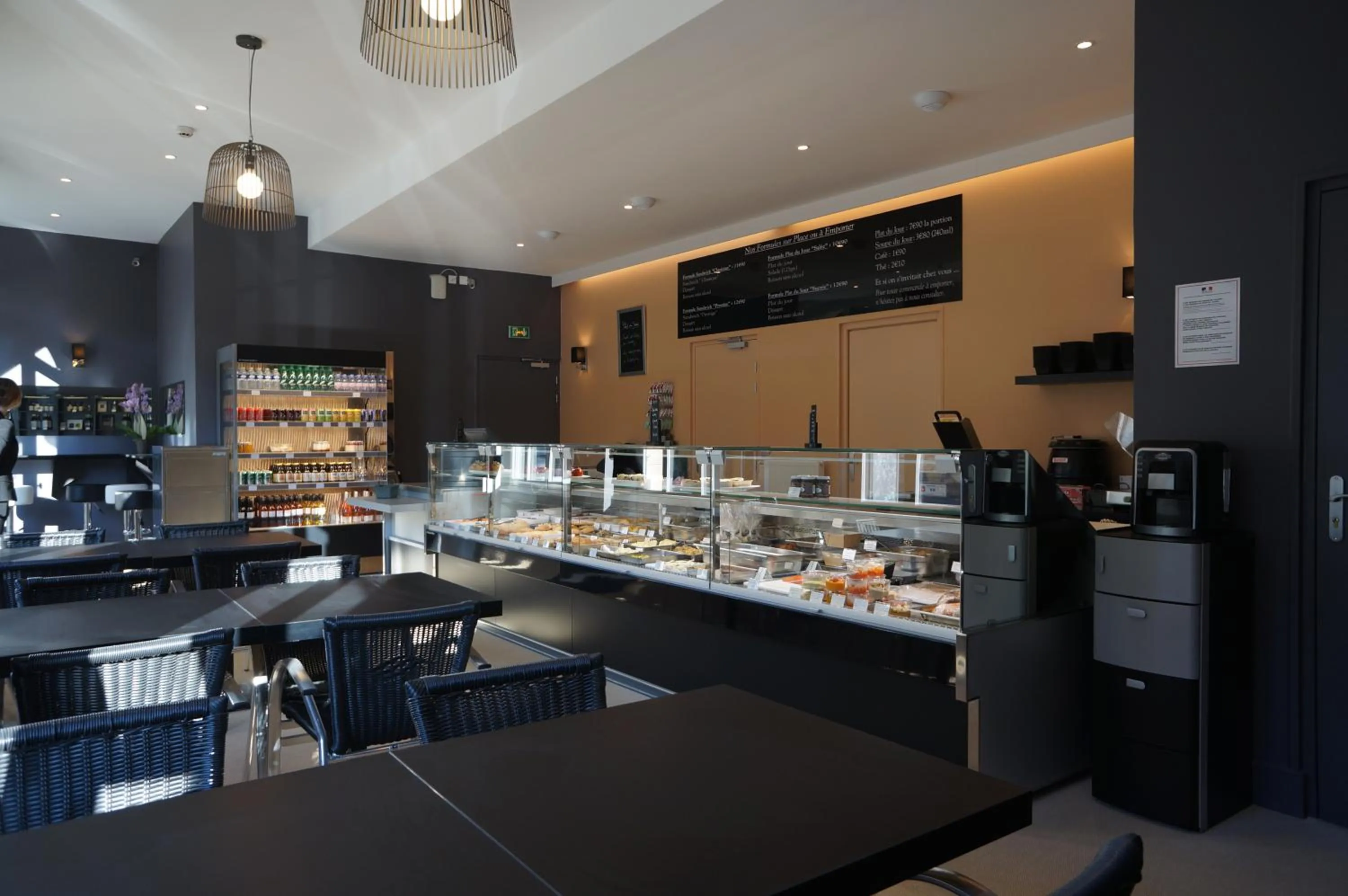 Food and drinks in LOGIS HOTEL - Le Petit Bellon