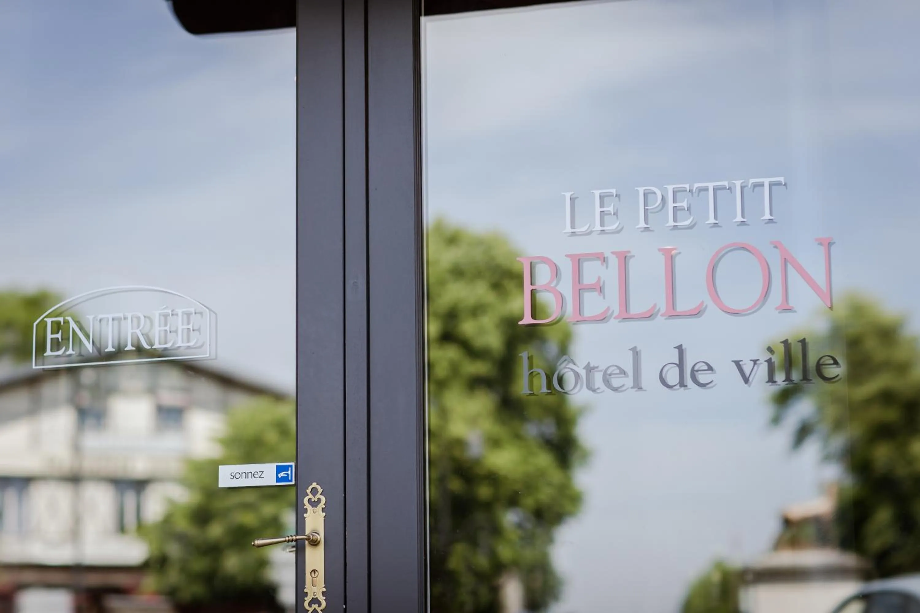 Property logo or sign in LOGIS HOTEL - Le Petit Bellon