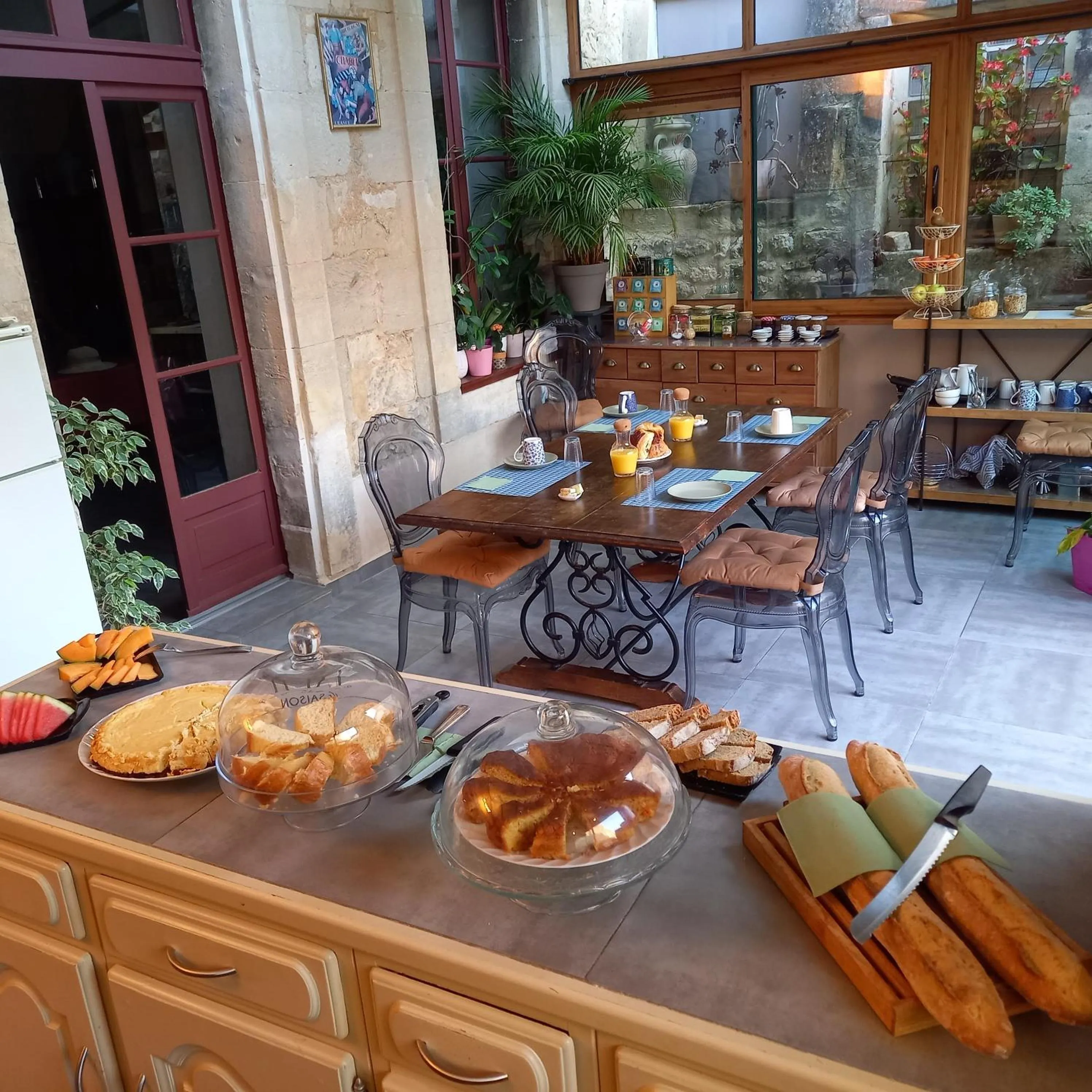 Food and drinks in Maison d'hôtes Payan Champier