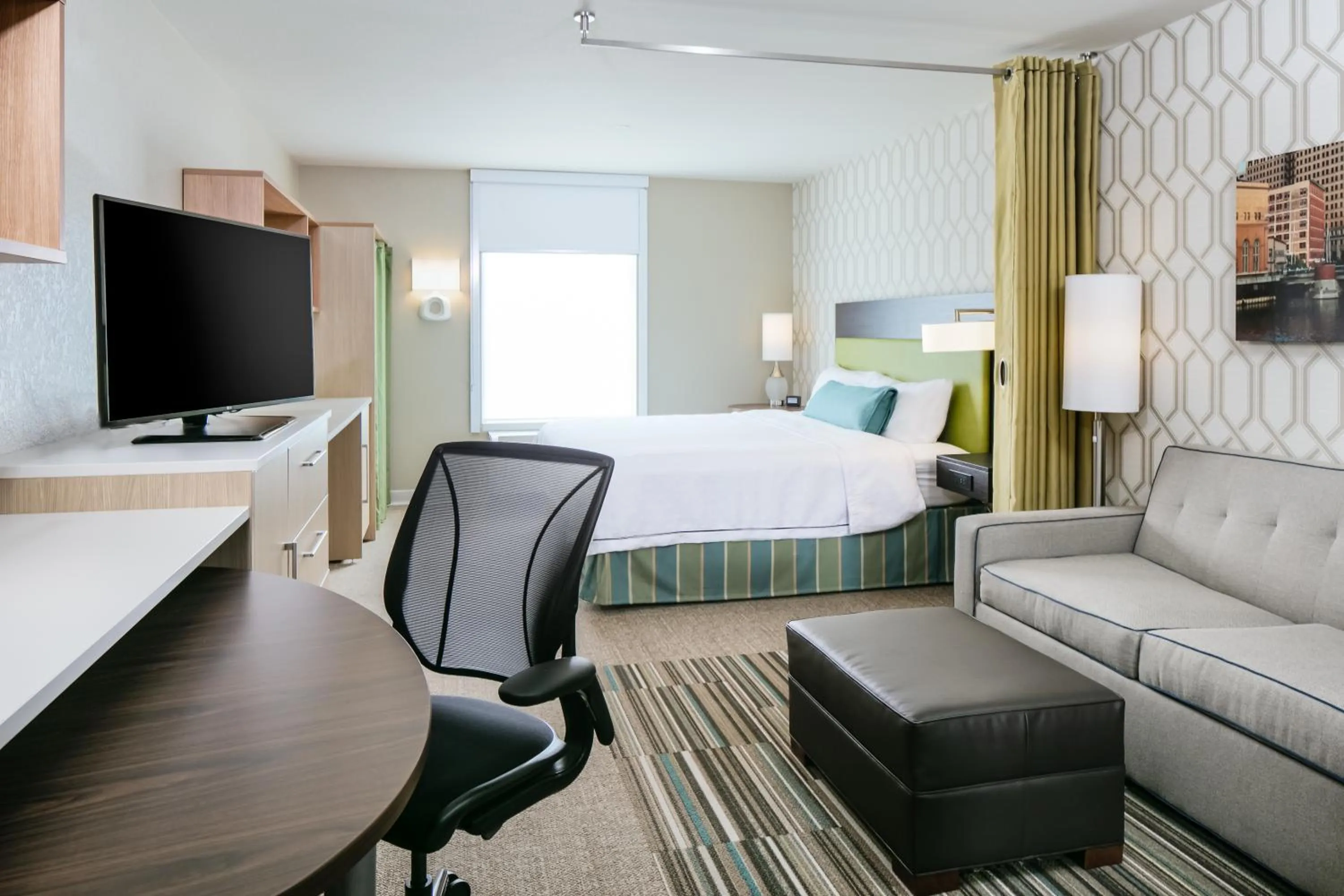 Bed in Home2 Suites by Hilton Milwaukee Brookfield