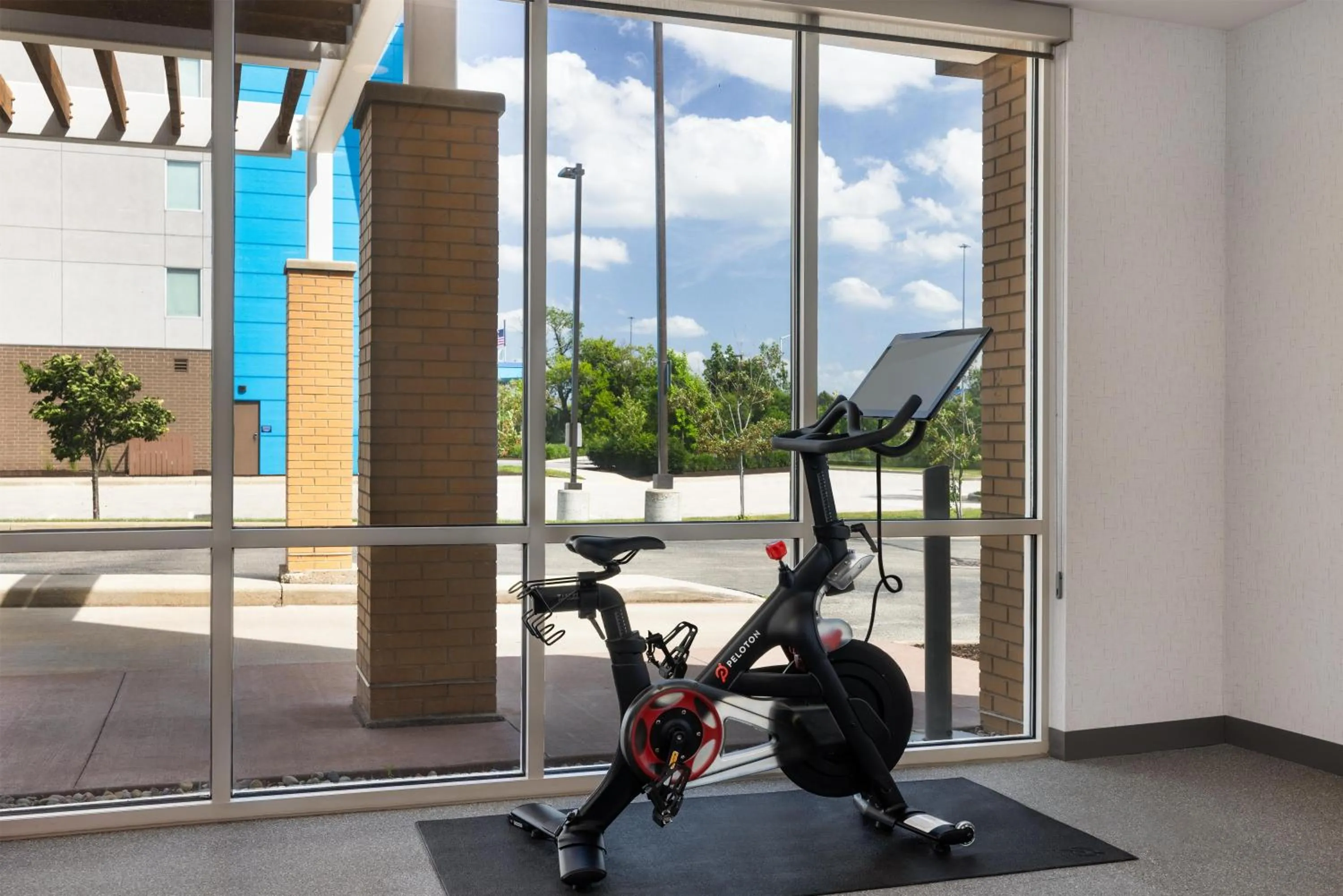 Fitness centre/facilities in Home2 Suites by Hilton Milwaukee Brookfield