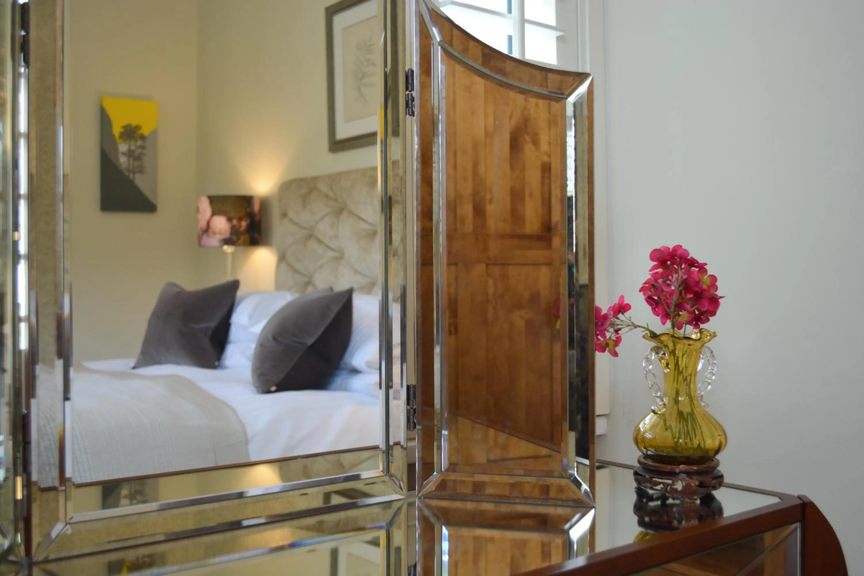 Decorative detail, Bed in Raise View House