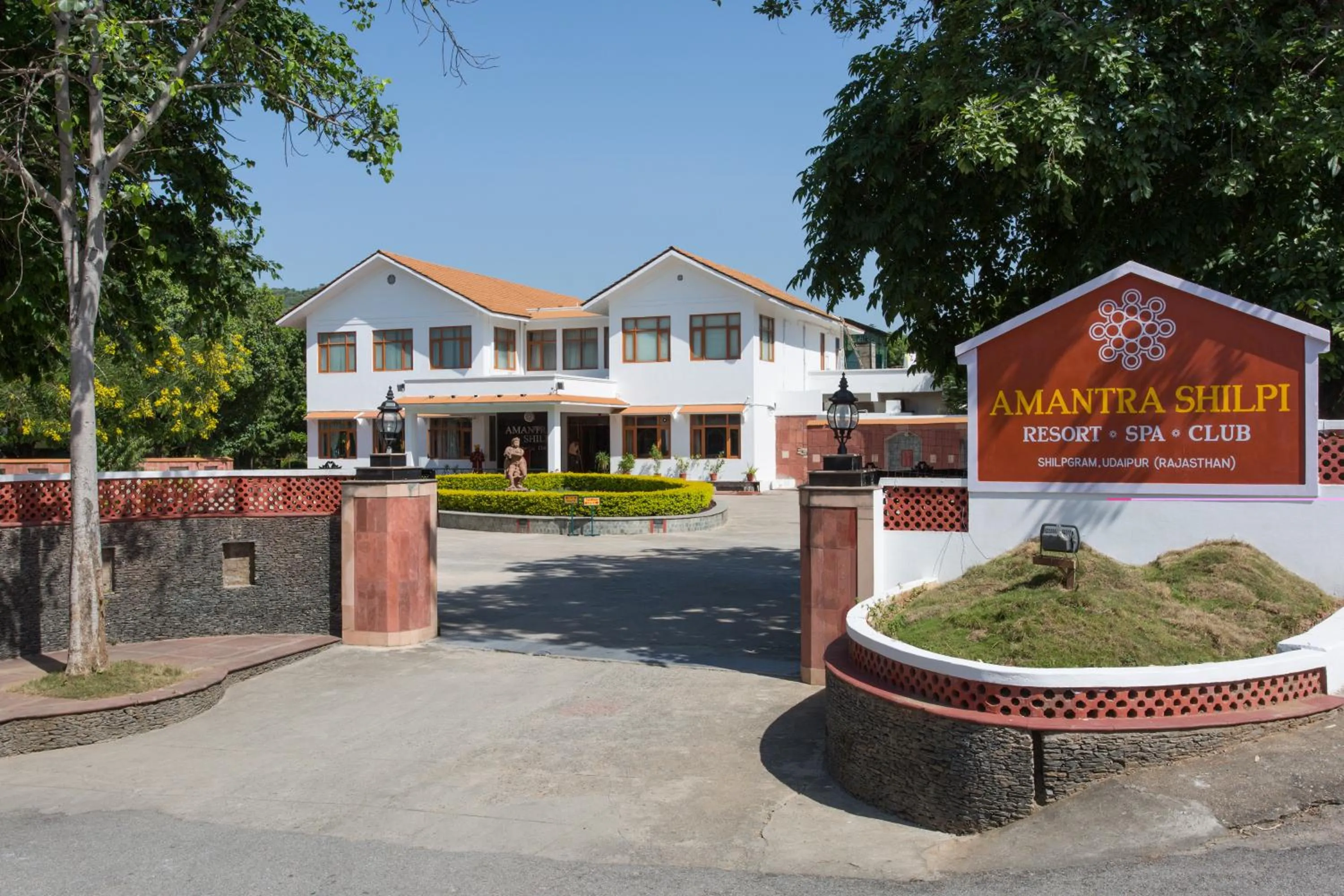 Property building in Amantra Shilpi Resort & Spa Udaipur