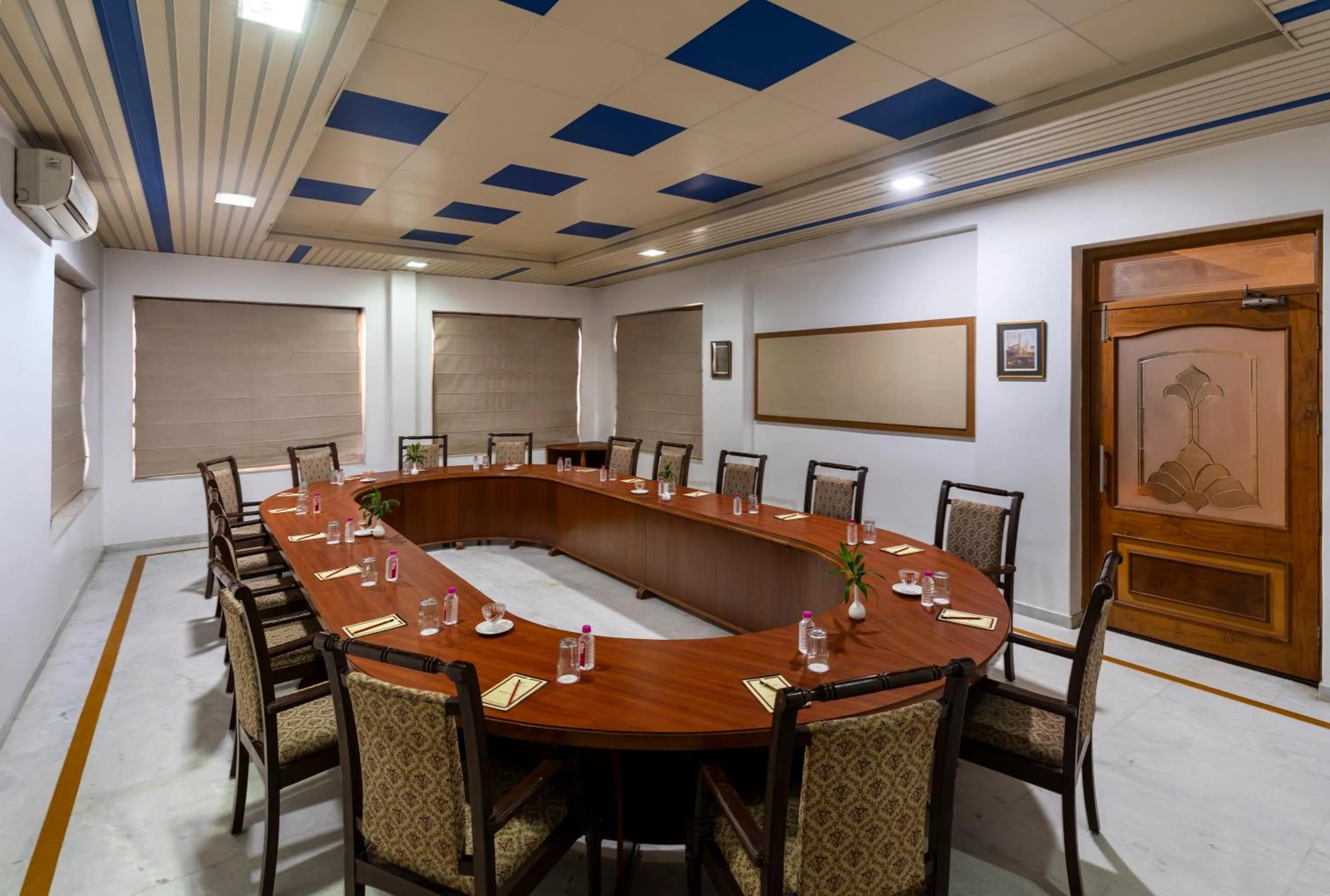 Meeting/conference room in Amantra Shilpi Resort & Spa Udaipur