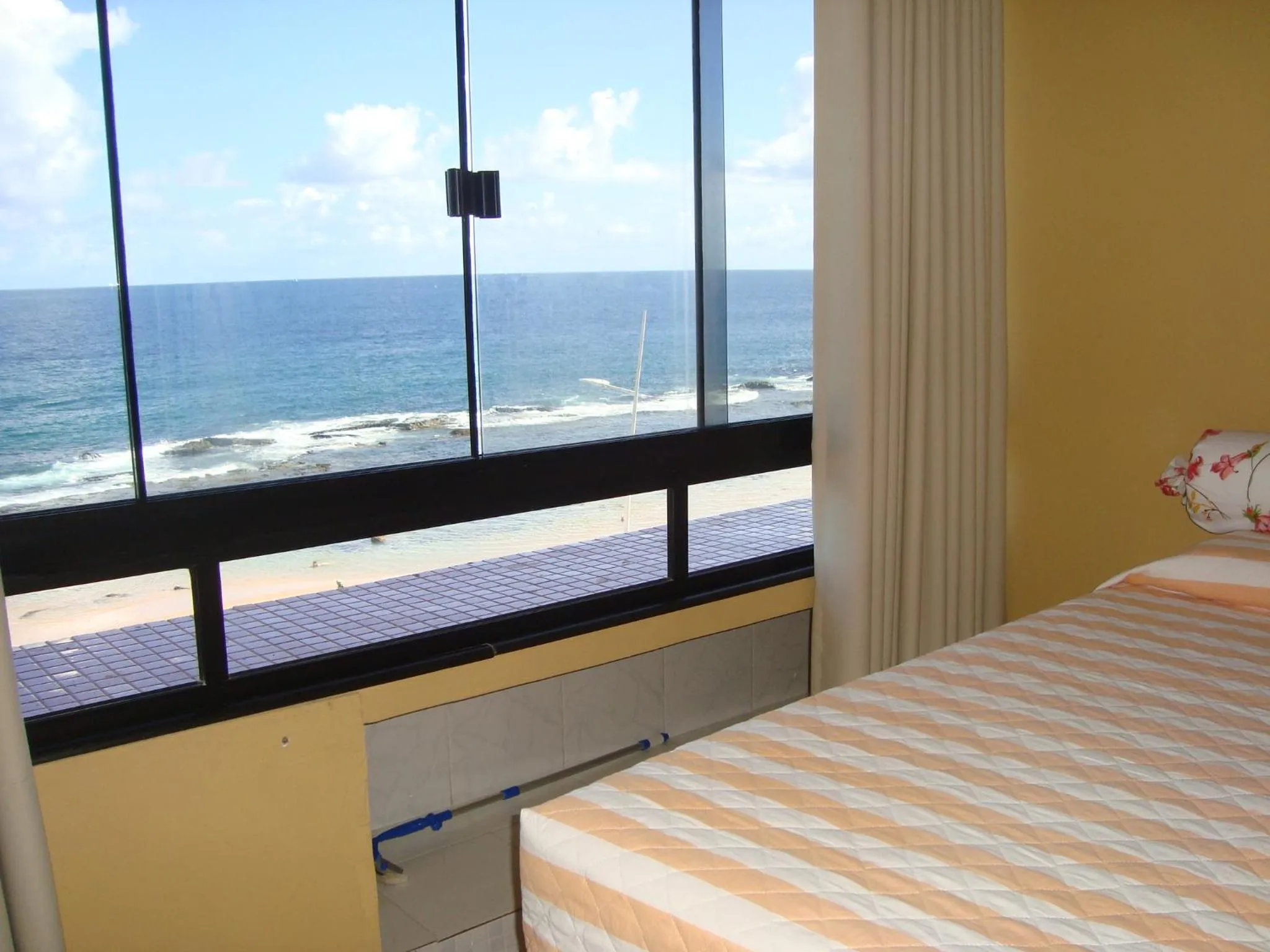 Sea view, Bed in Farol Barra Flat 202