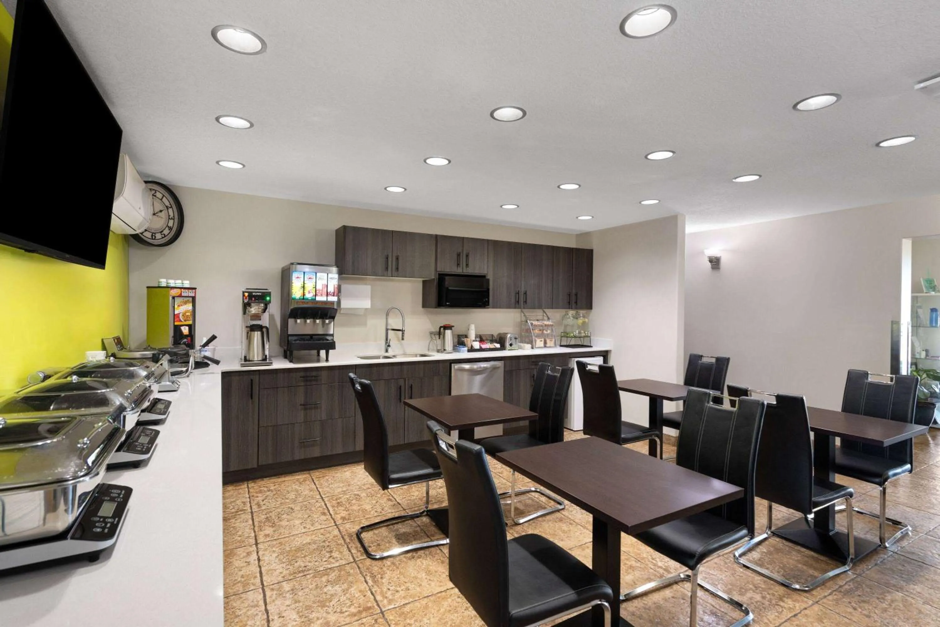 Breakfast in Super 8 by Wyndham Fort McMurray