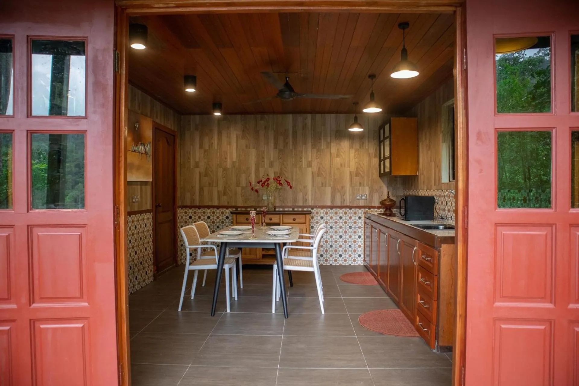Kitchen or kitchenette in De Serenity - Exclusive Jungle Retreat
