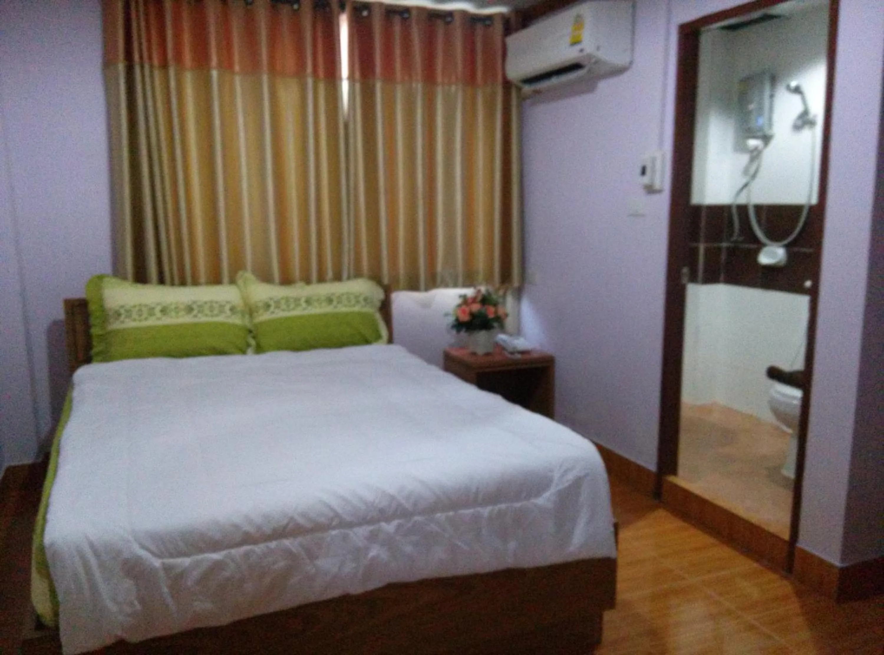 Bed in Phoonsab Hostel