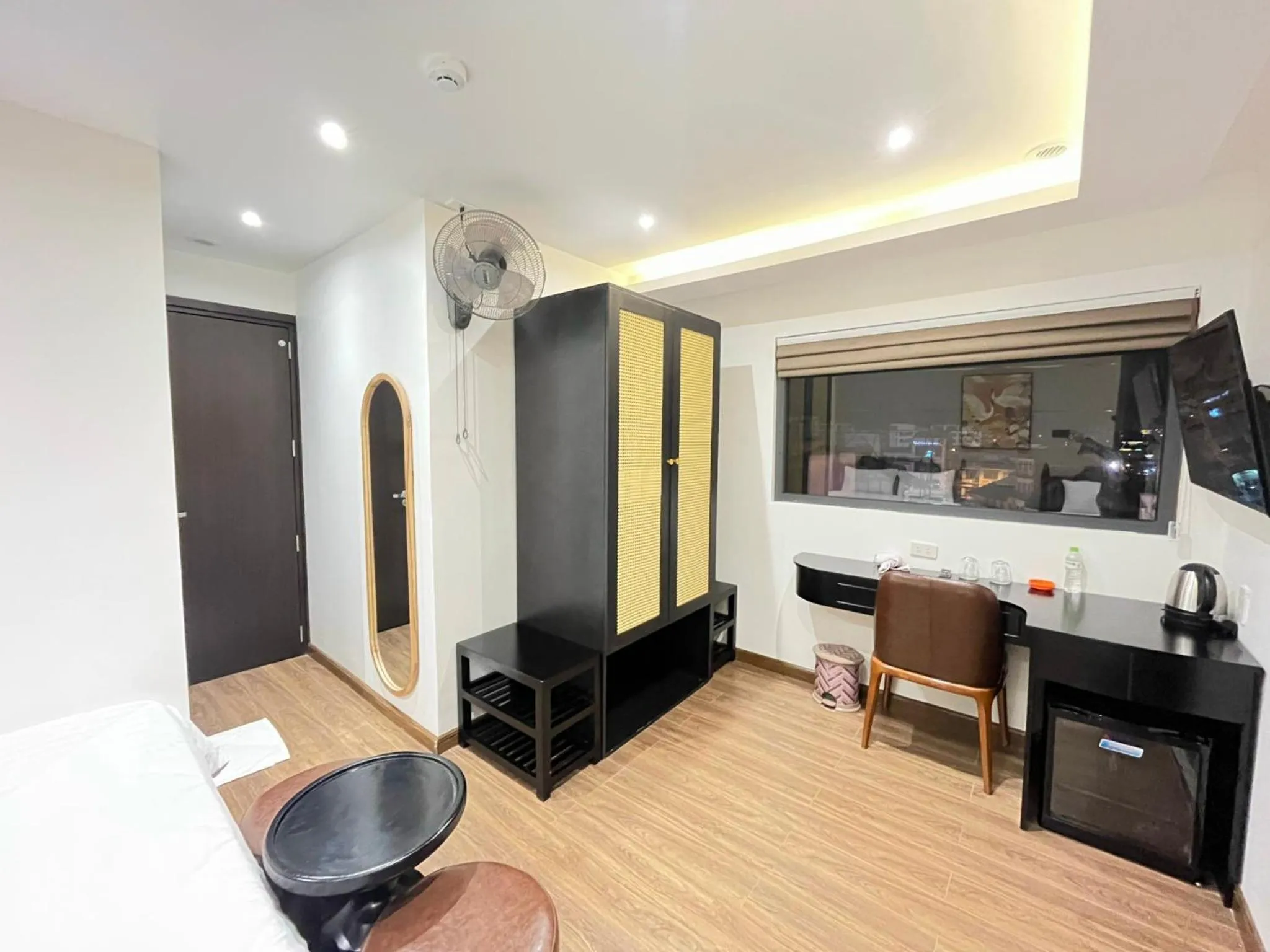 Kitchen or kitchenette in Tuyết Mai Hotel