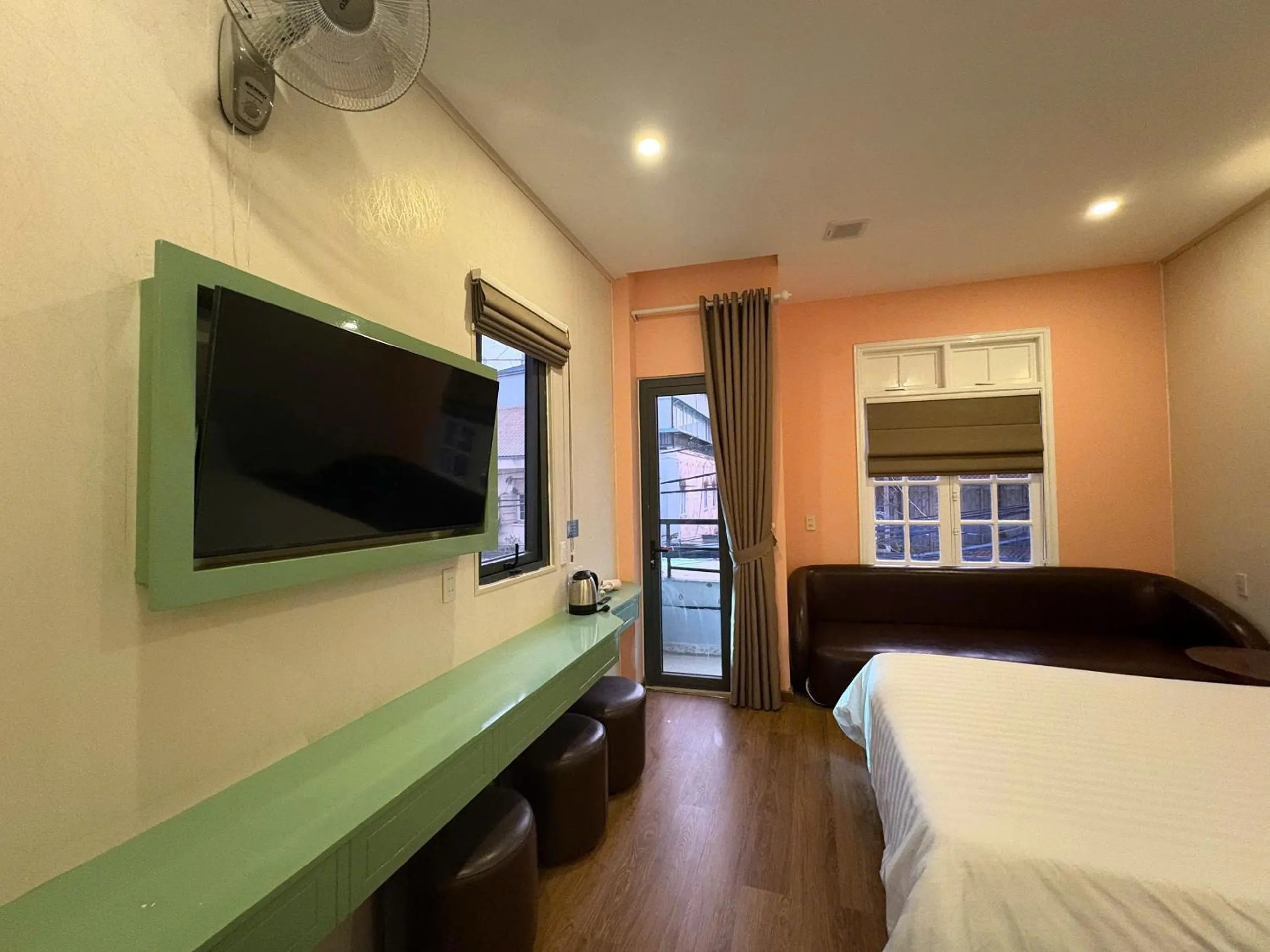 Bed in Tuyết Mai Hotel