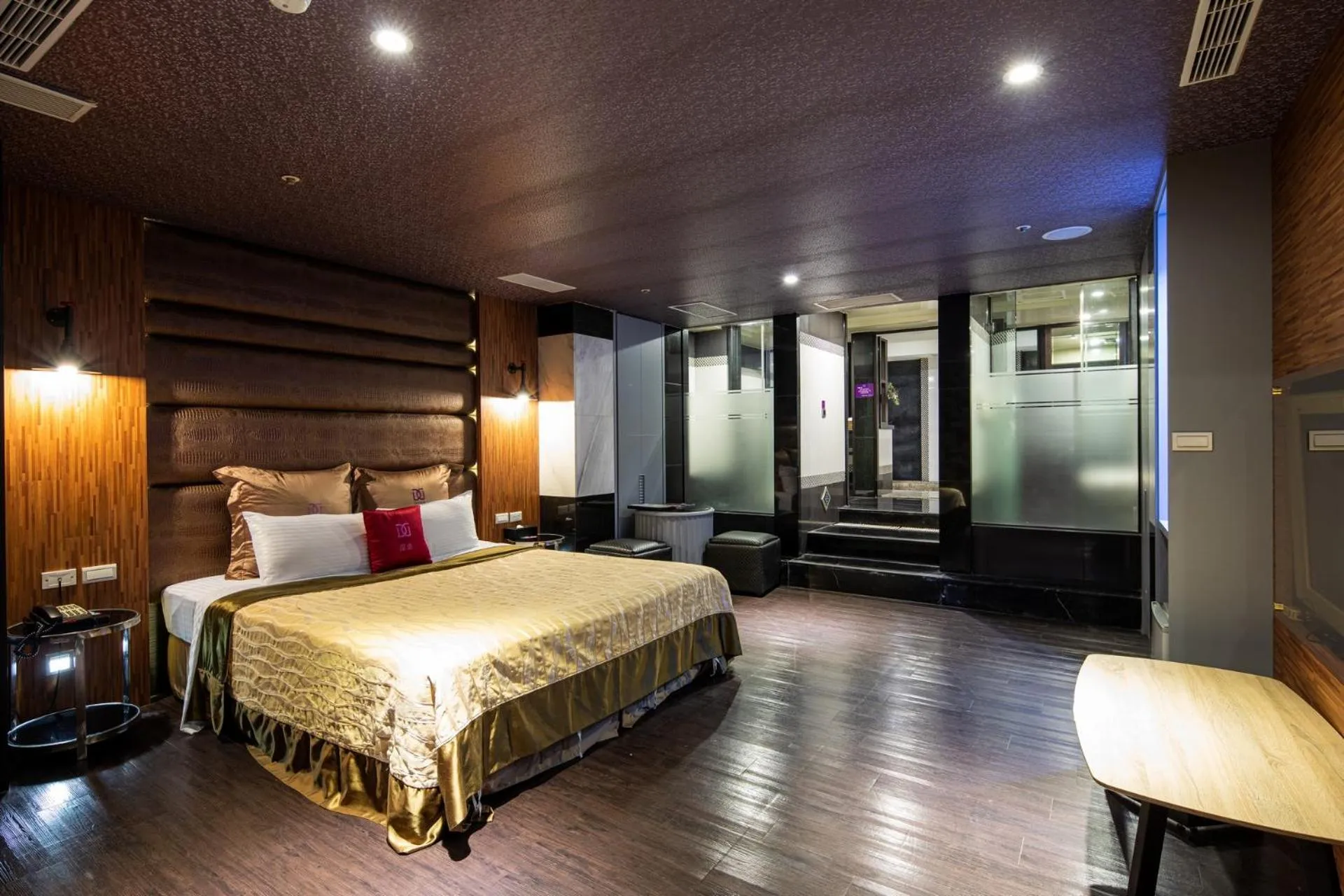 Photo of the whole room, Bed in Discovery Motel - Nangang臺北市旅館349-2號