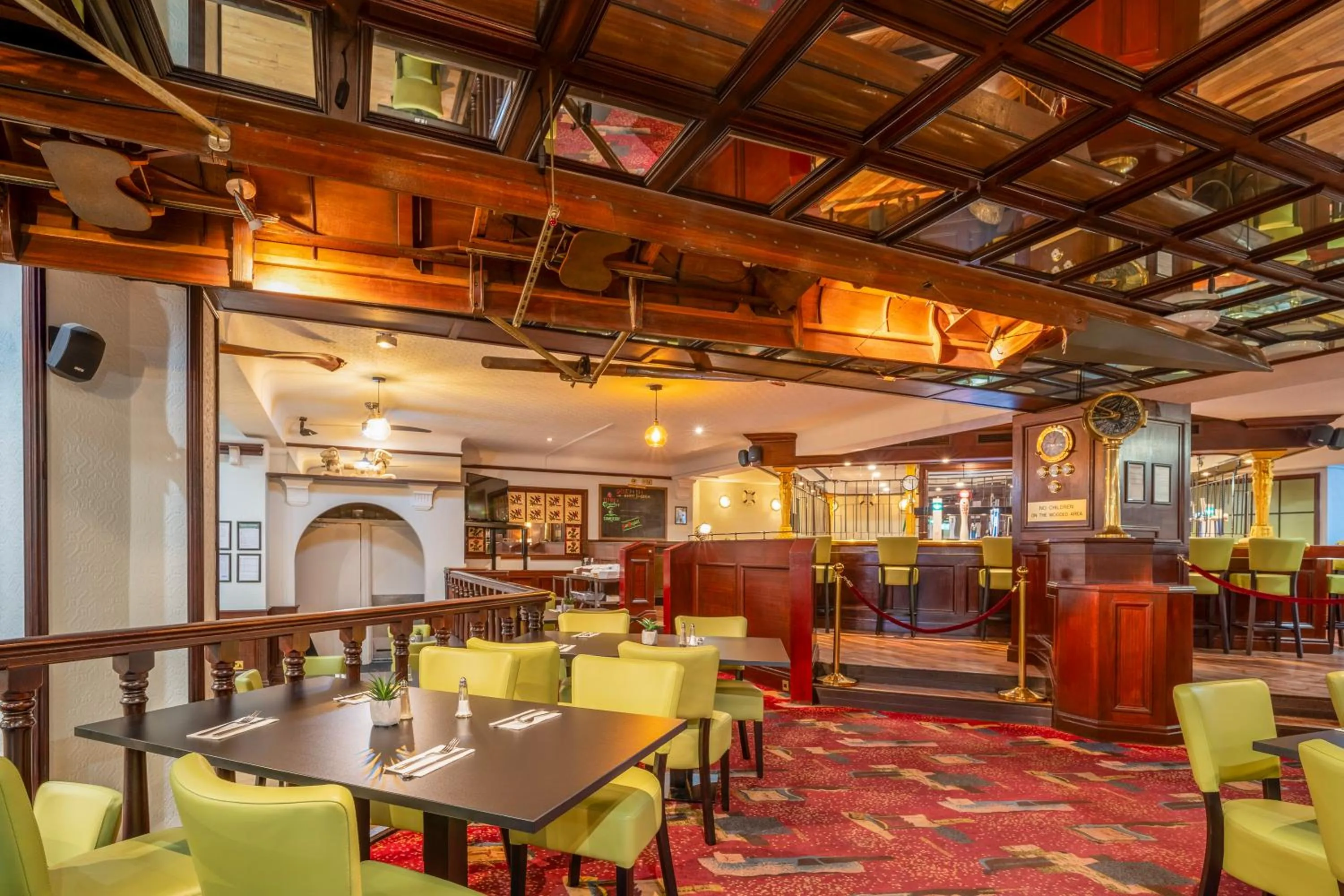 Restaurant/places to eat in Sachas Hotel Manchester