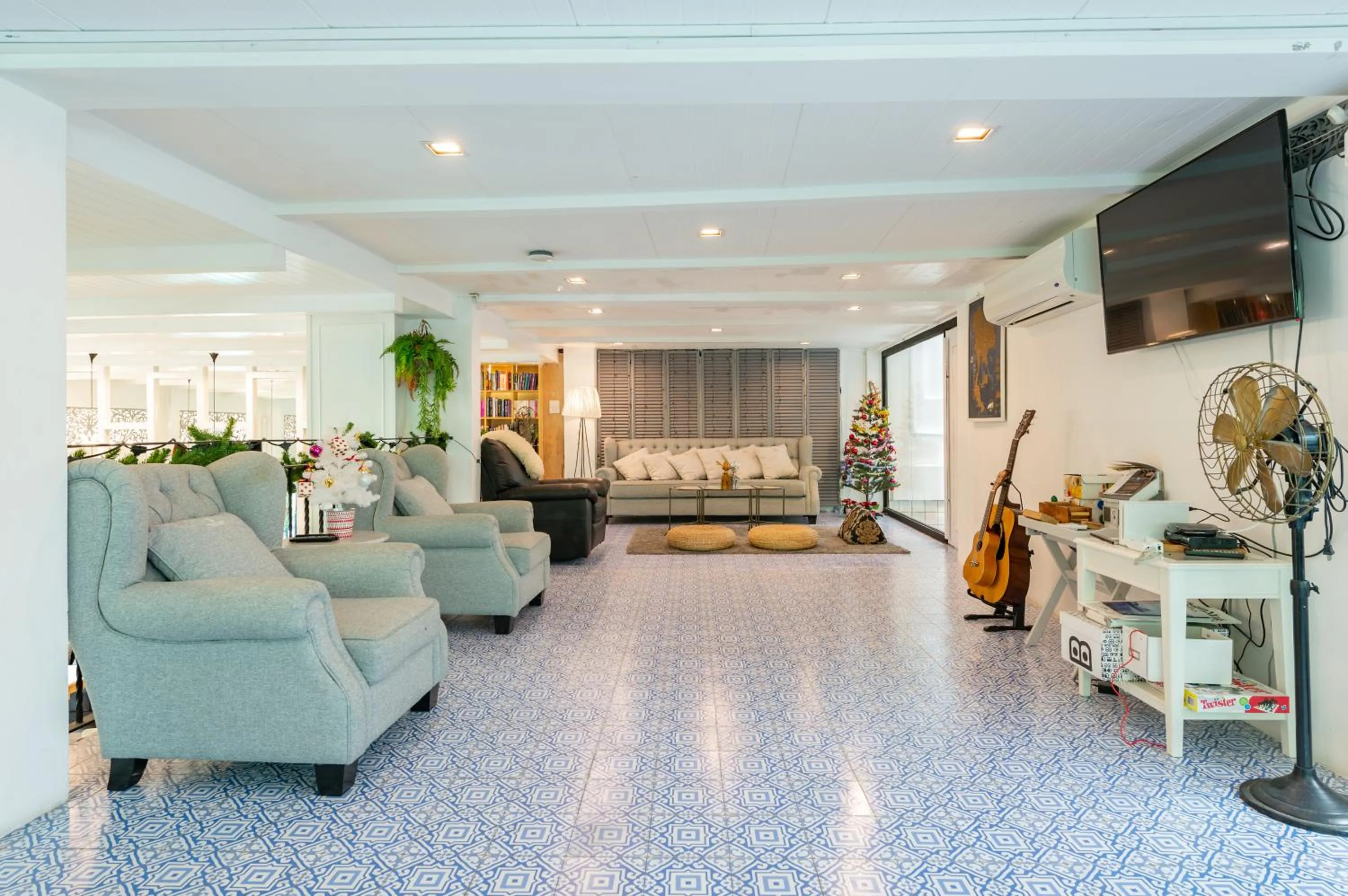 White Ivory Bed And Breakfast