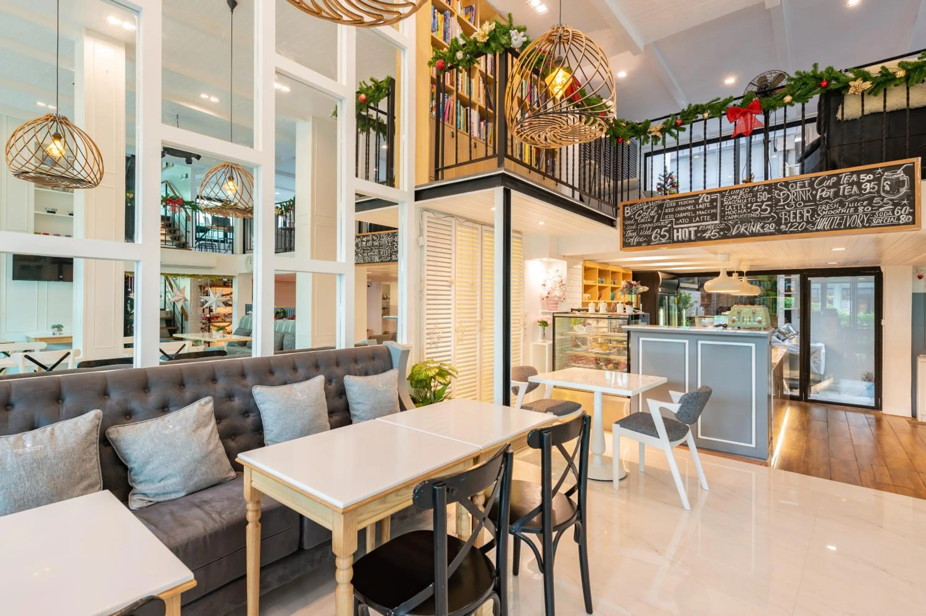 Decorative detail in White Ivory Bed And Breakfast