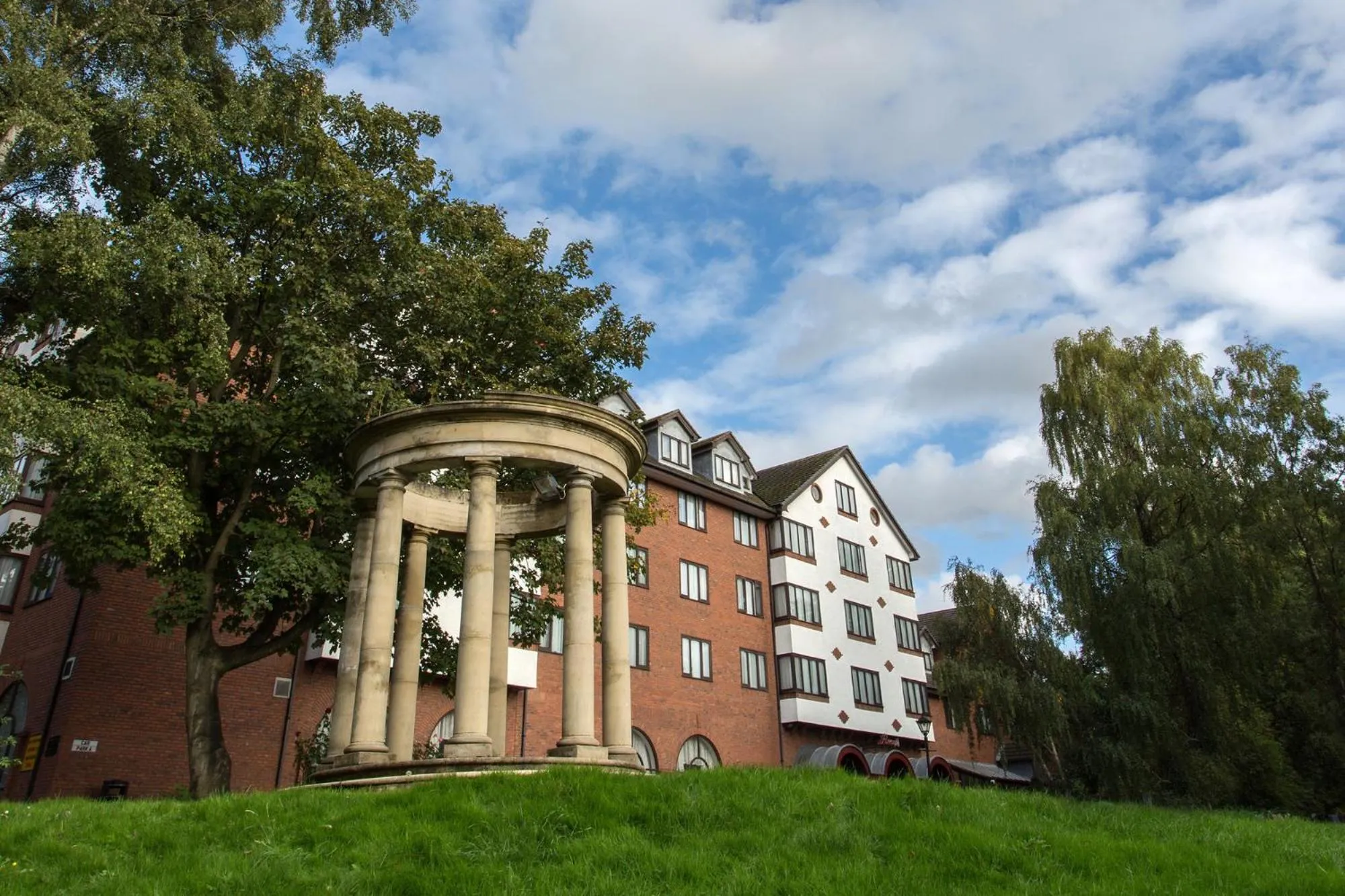 Facade/entrance in Britannia Country House Hotel