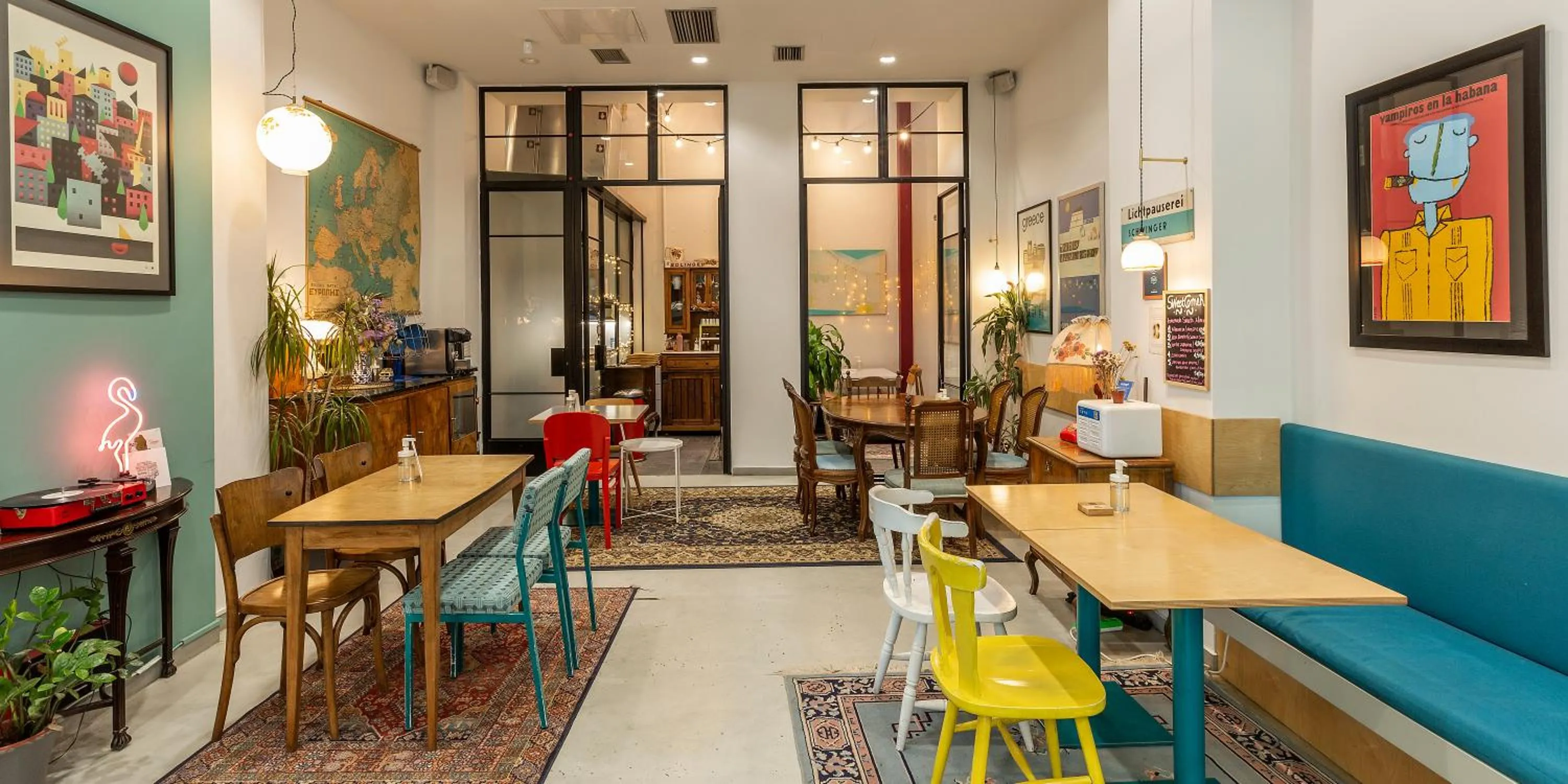 Restaurant/places to eat in The Caravan