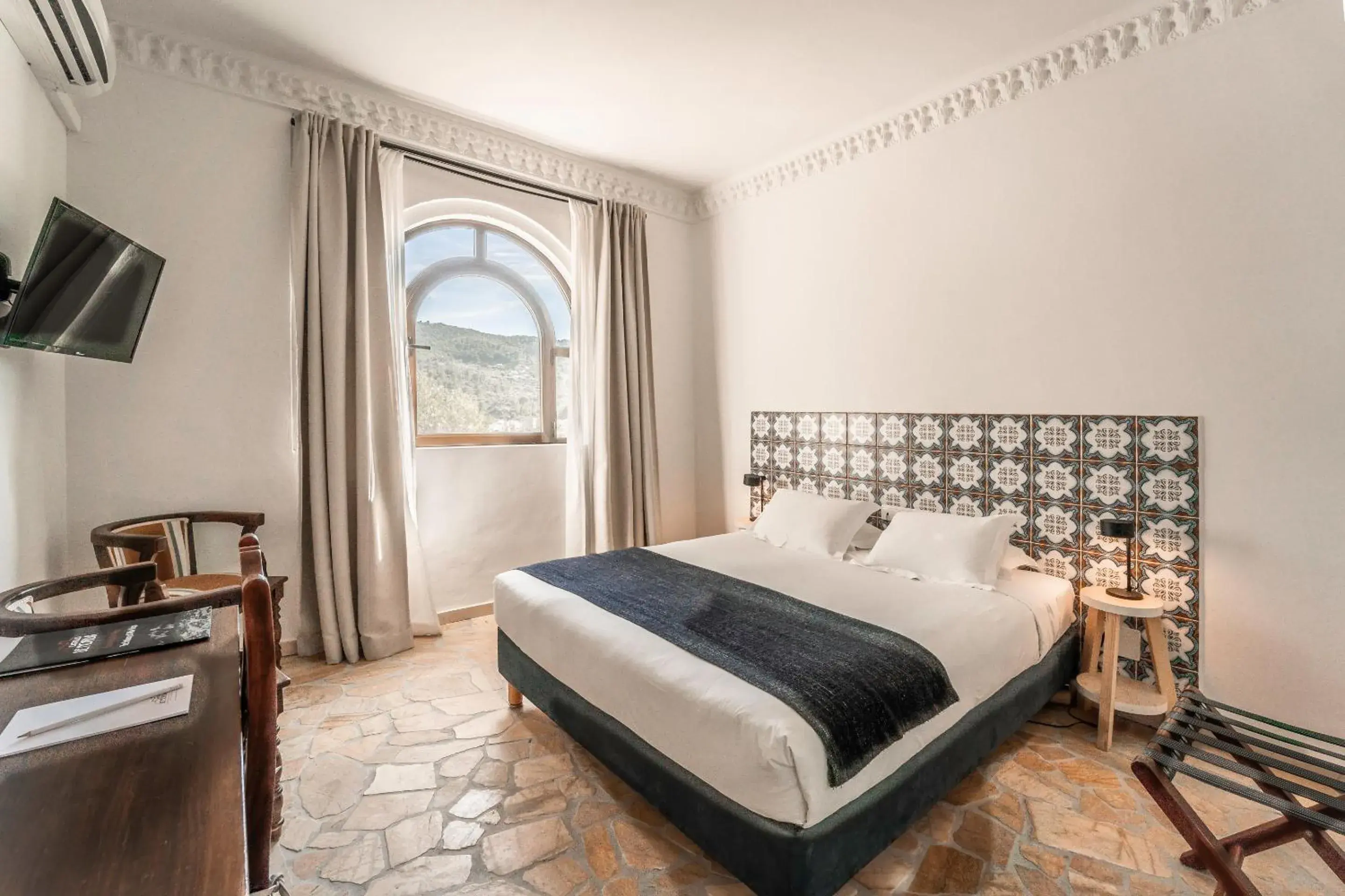 Double or Twin Room in Hotel Castillo de Monda Double or Twin Room in Hotel Castillo de Monda