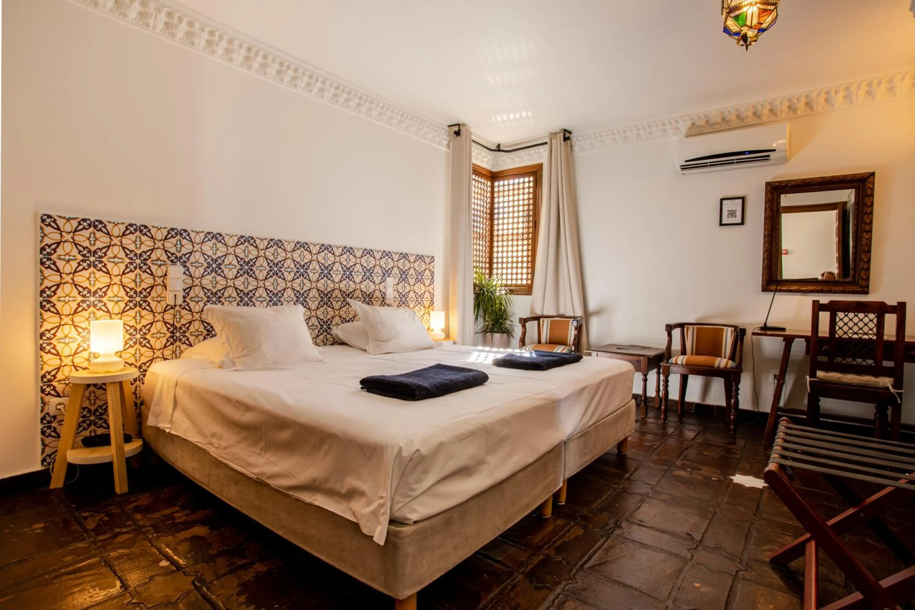 Photo of the whole room, Bed in Hotel Castillo de Monda