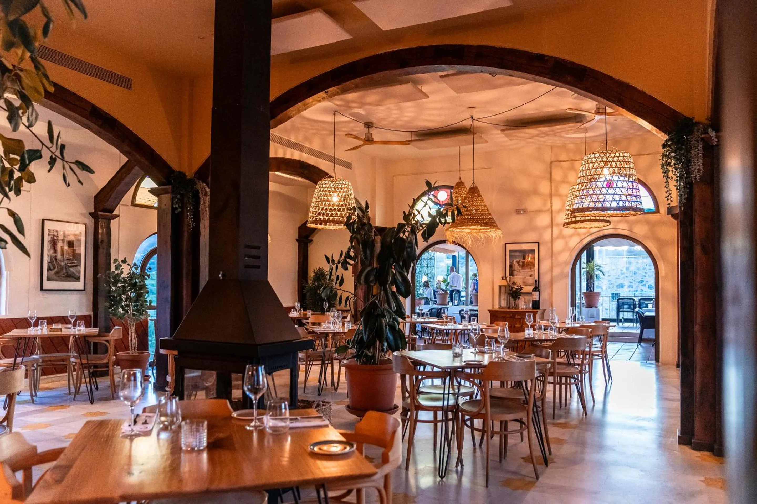 Restaurant/places to eat in Hotel Castillo de Monda