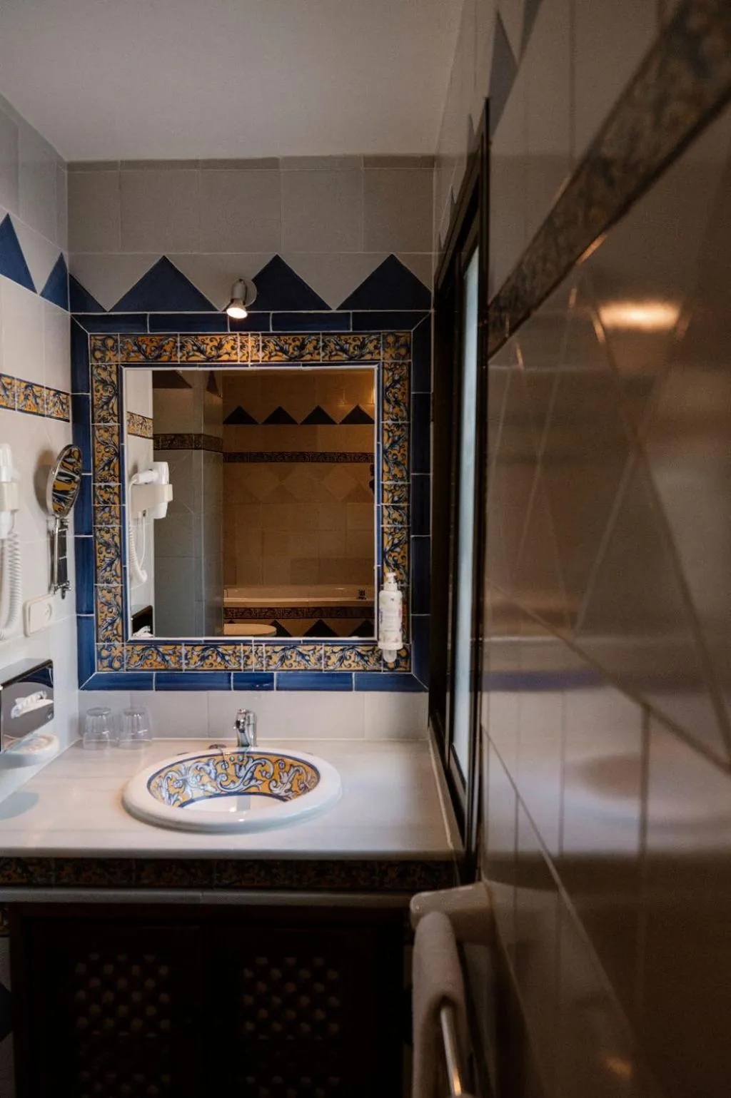 Bathroom in Hotel Castillo de Monda