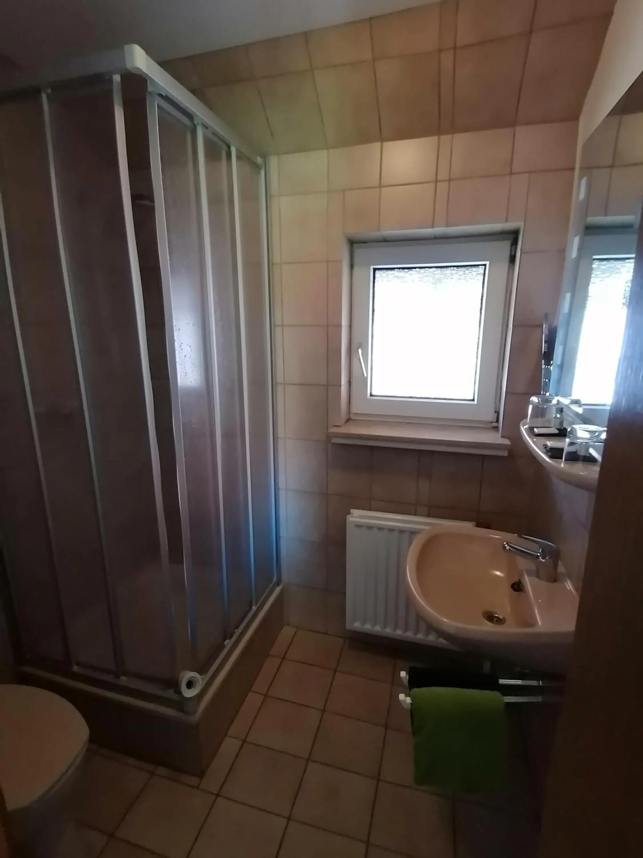 Shower in Waldecker Taverne