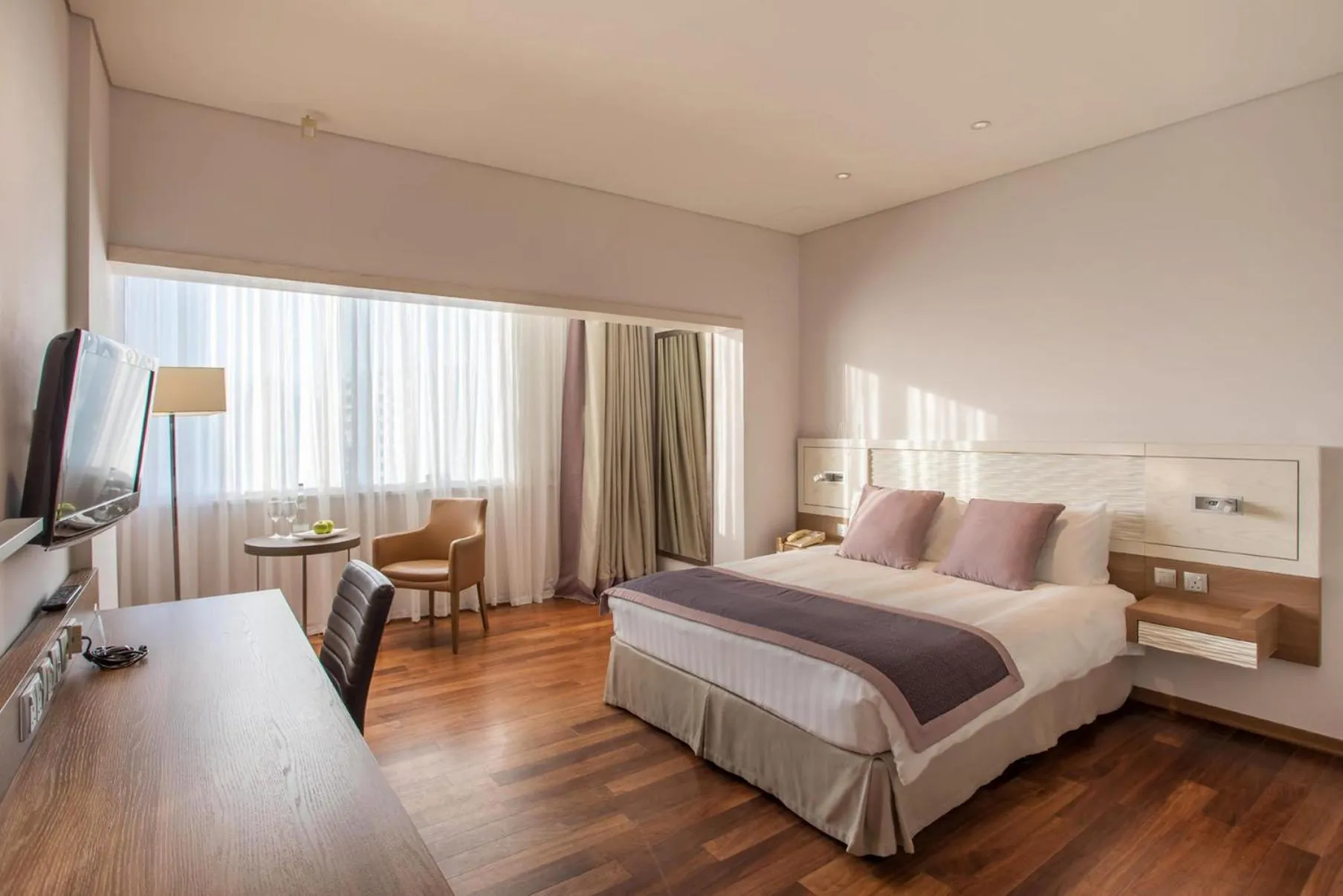 Photo of the whole room, Bed in Crowne Plaza Limassol by IHG