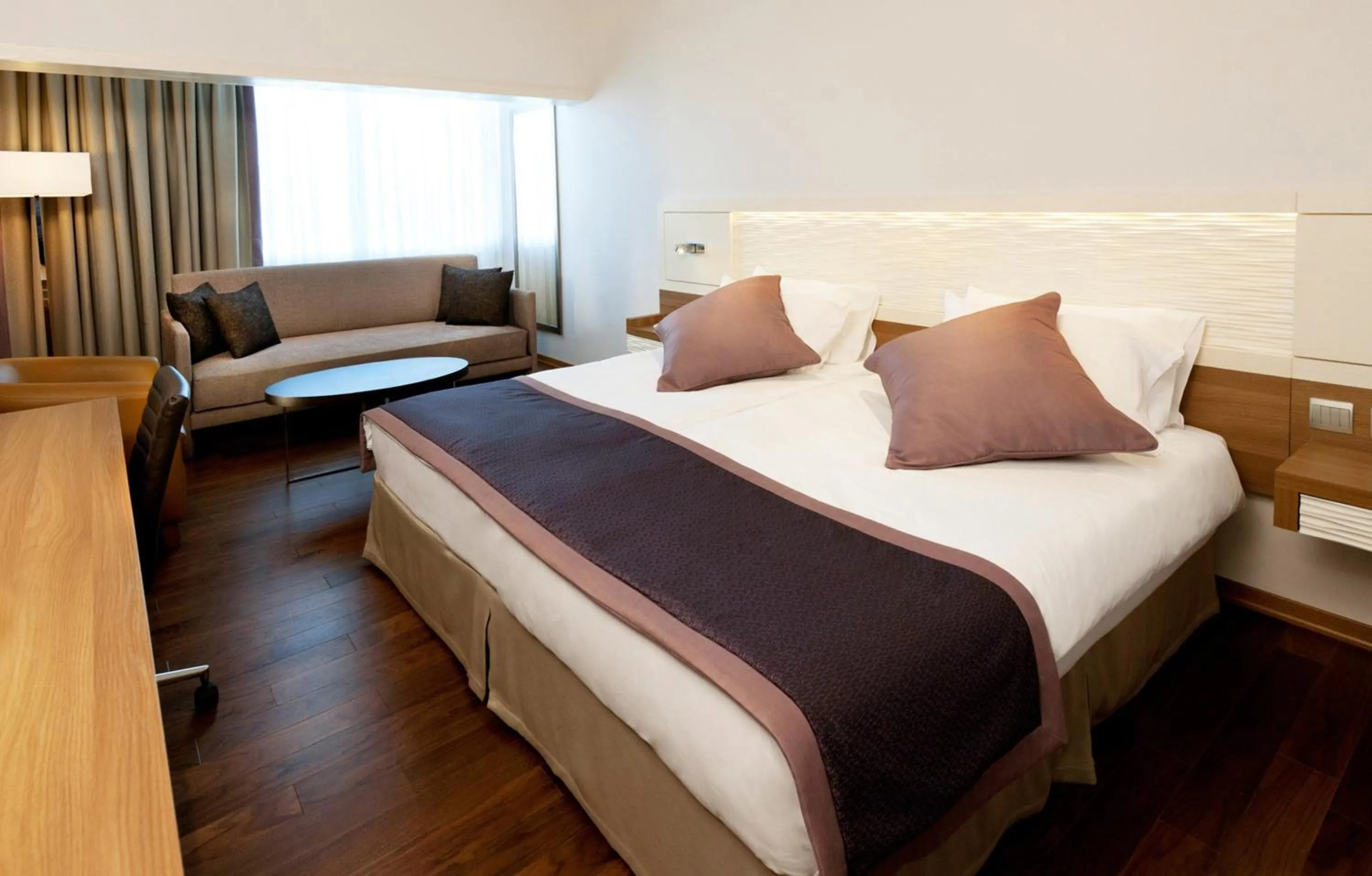 Photo of the whole room, Bed in Crowne Plaza Limassol by IHG