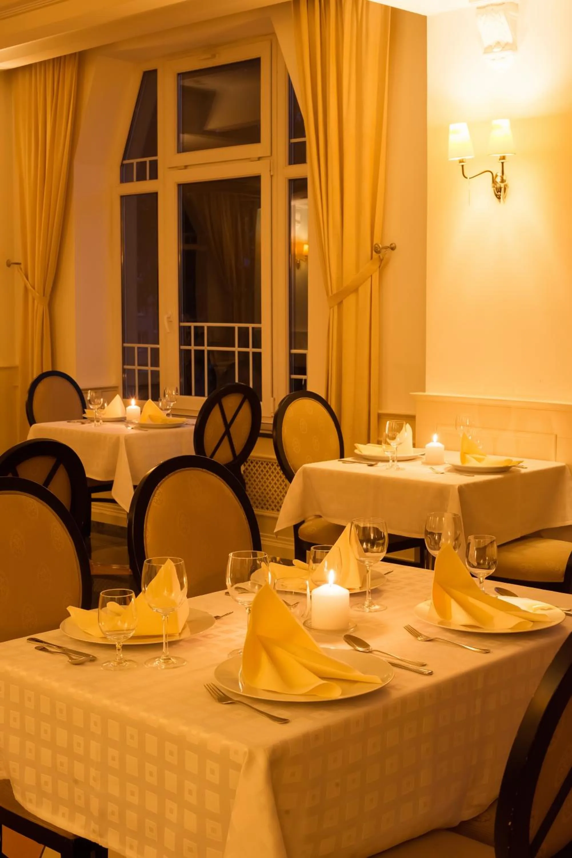 Restaurant/places to eat in Hotel Torysa