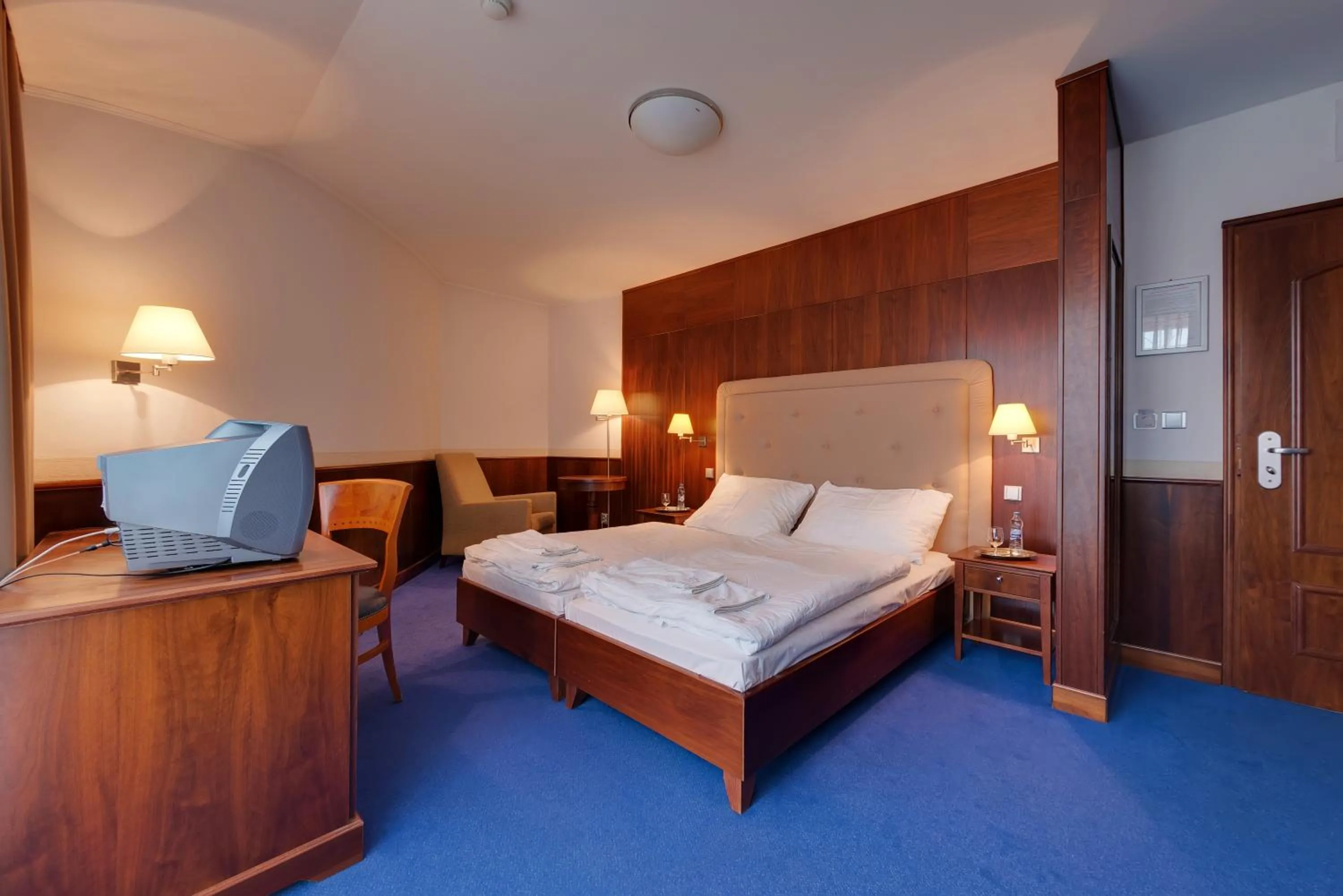 Photo of the whole room, Bed in Hotel Torysa