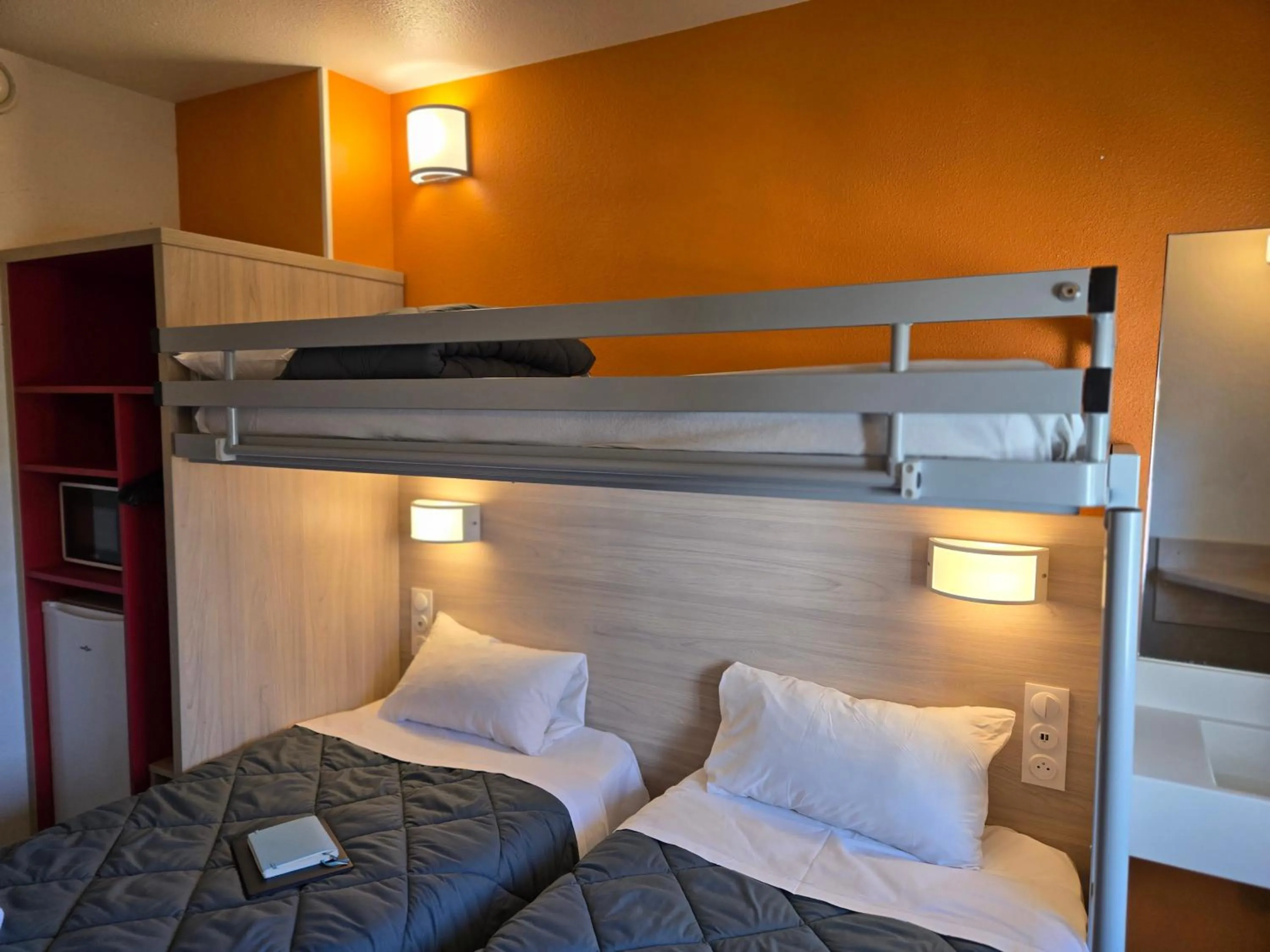 Bed in Premiere Classe Valence - Bourg Les Valence