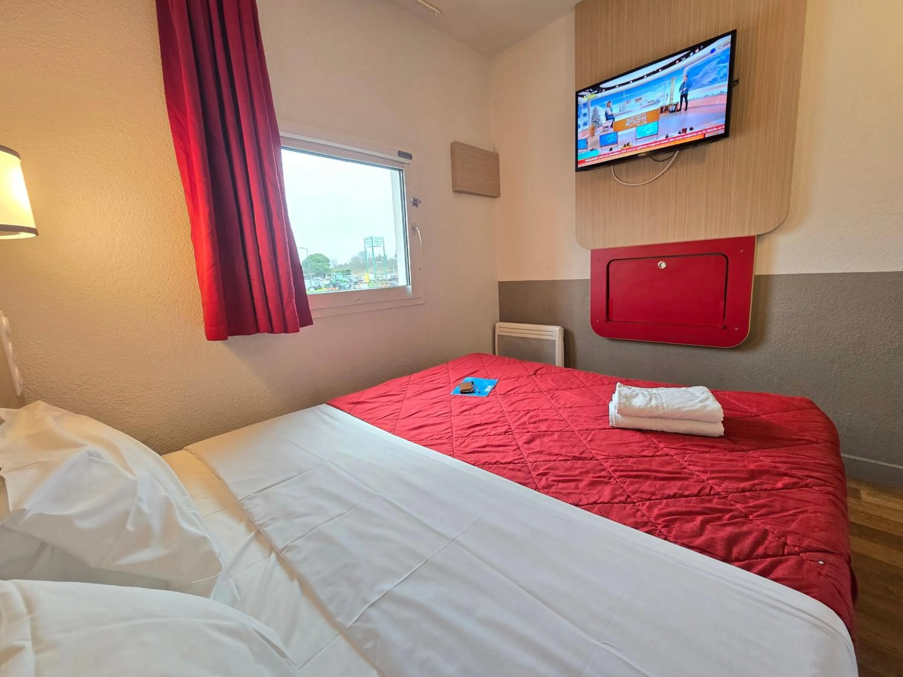 Bed in Premiere Classe Valence - Bourg Les Valence