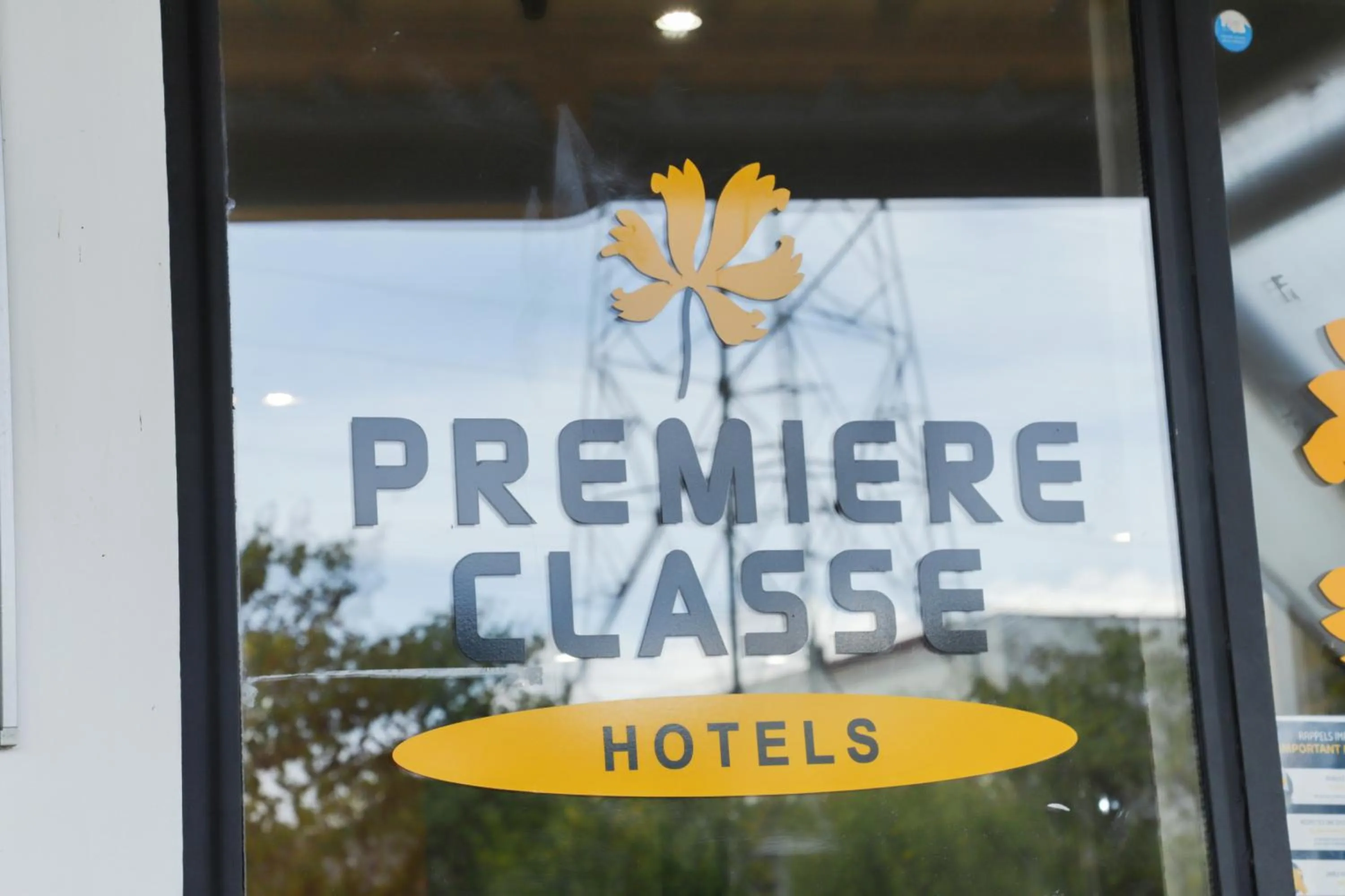 Property logo or sign in Premiere Classe Valence - Bourg Les Valence