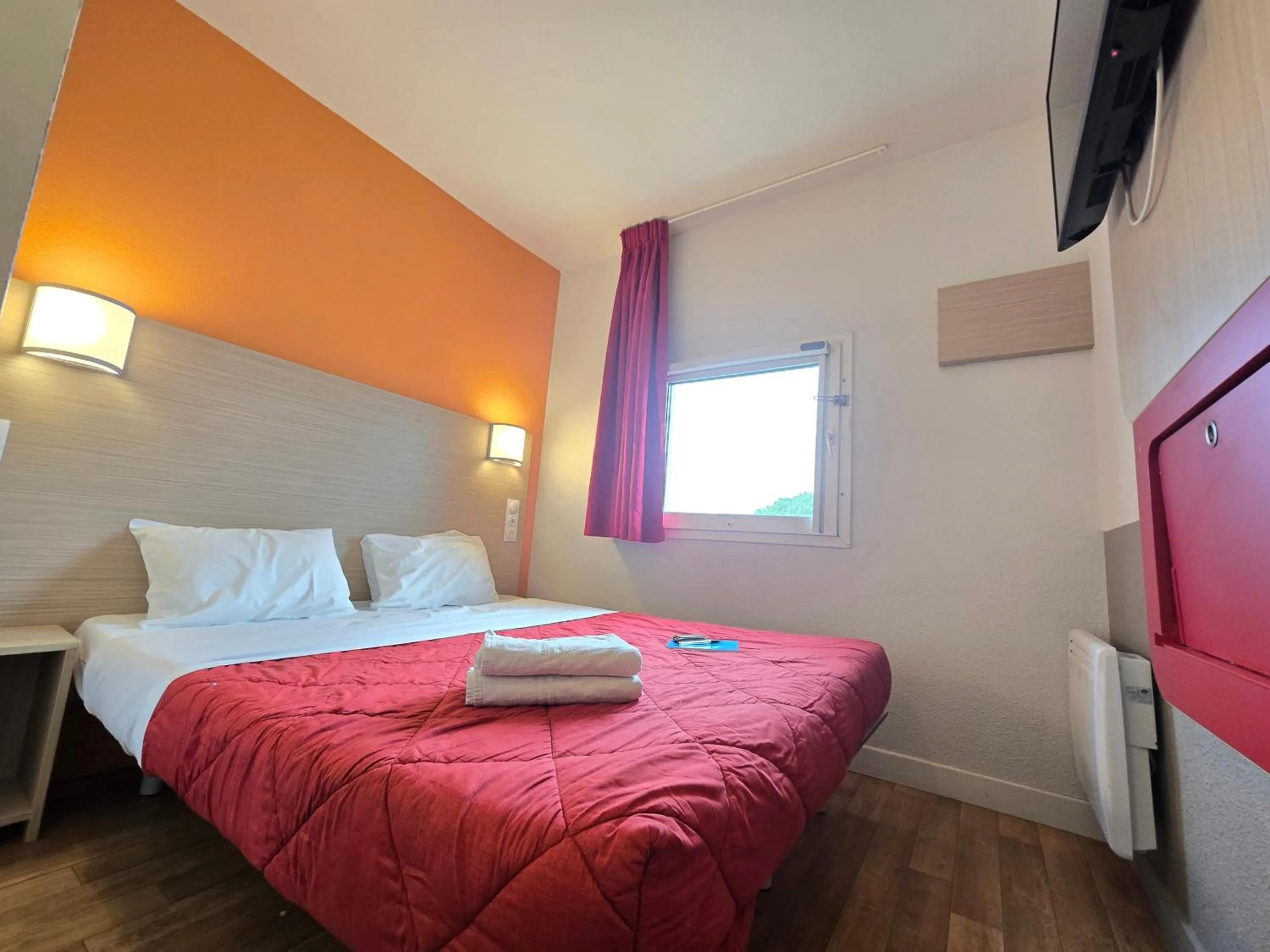 Bed in Premiere Classe Valence - Bourg Les Valence