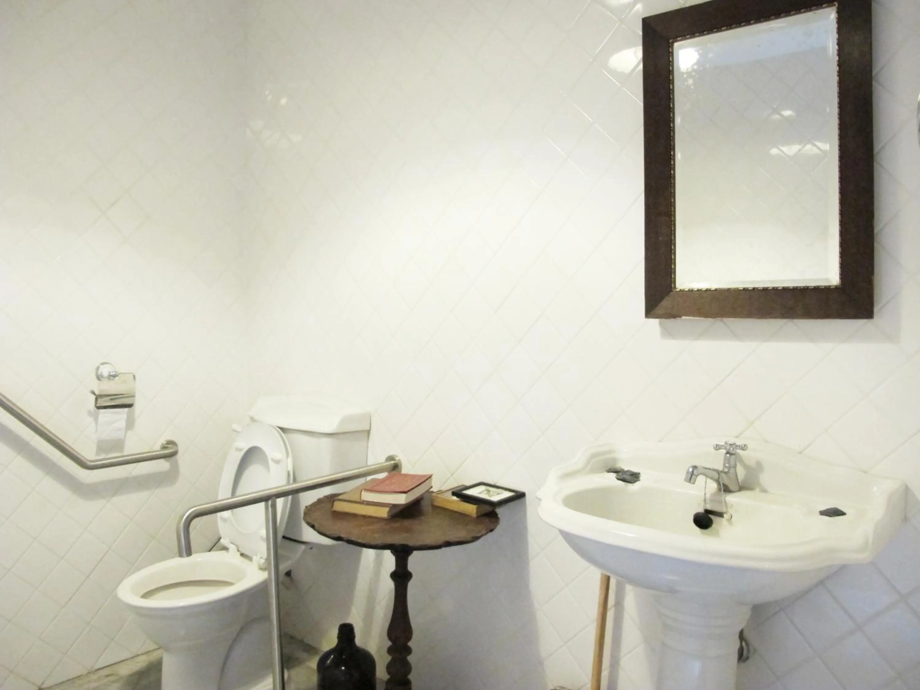 Bathroom in J No.14