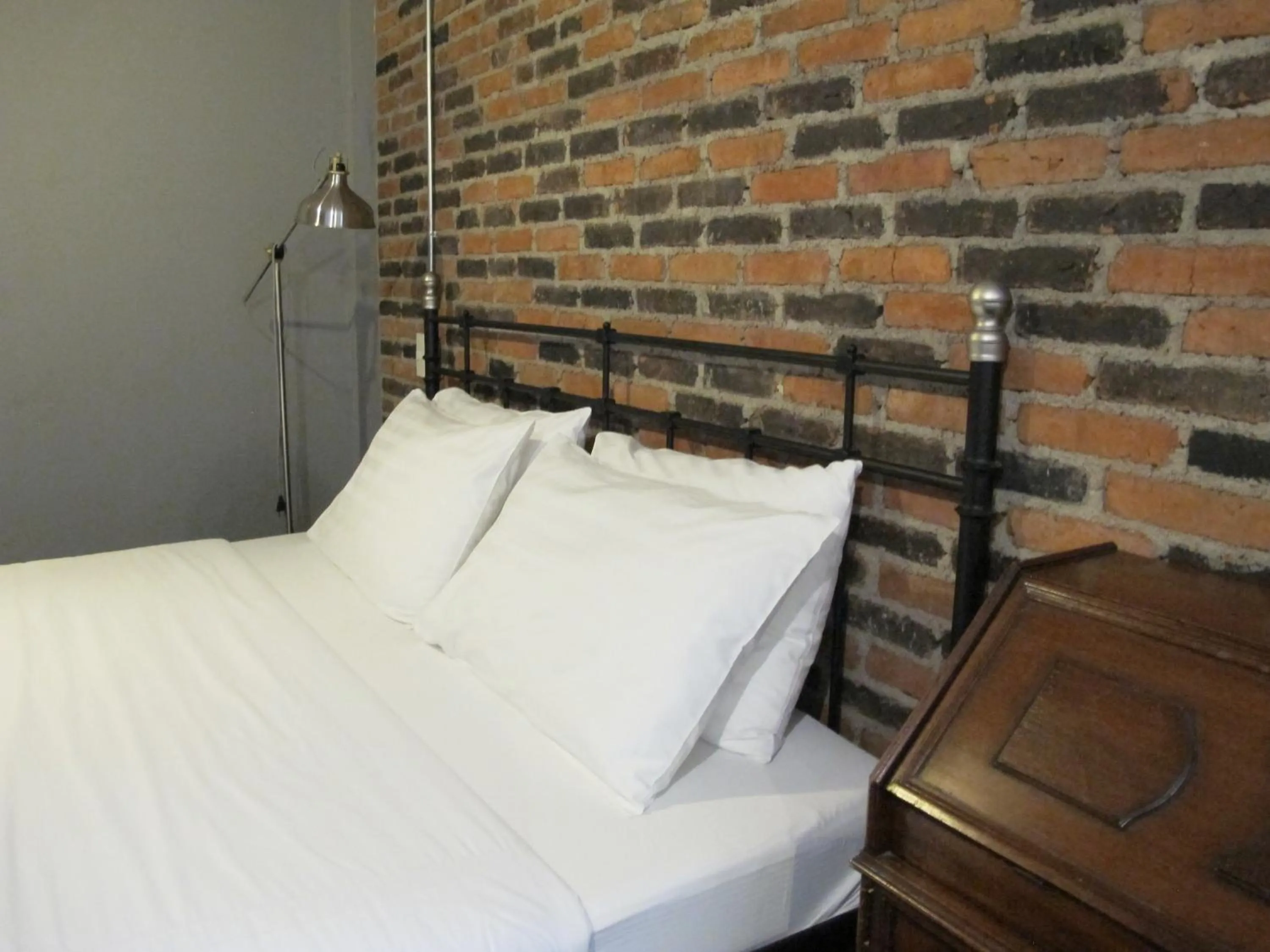 Bedroom, Bed in J No.14