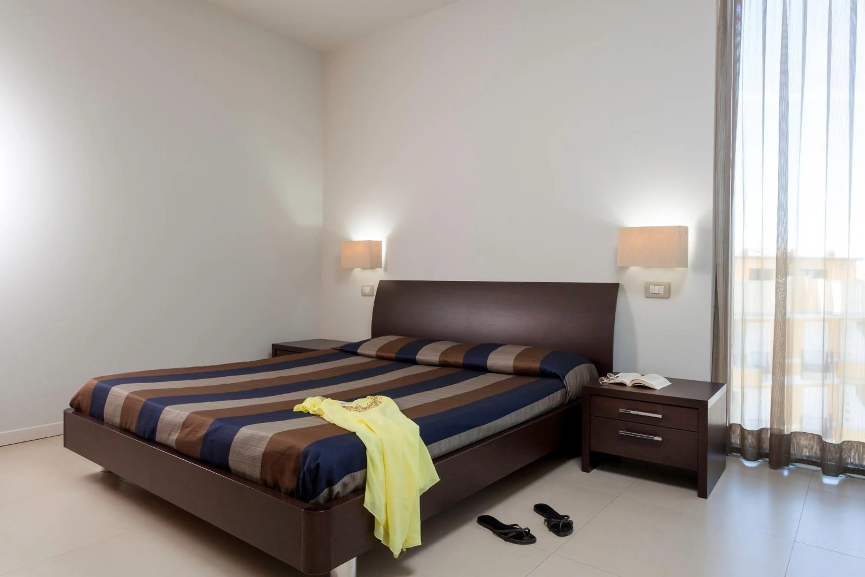 Bedroom, Bed in Residence Delfina