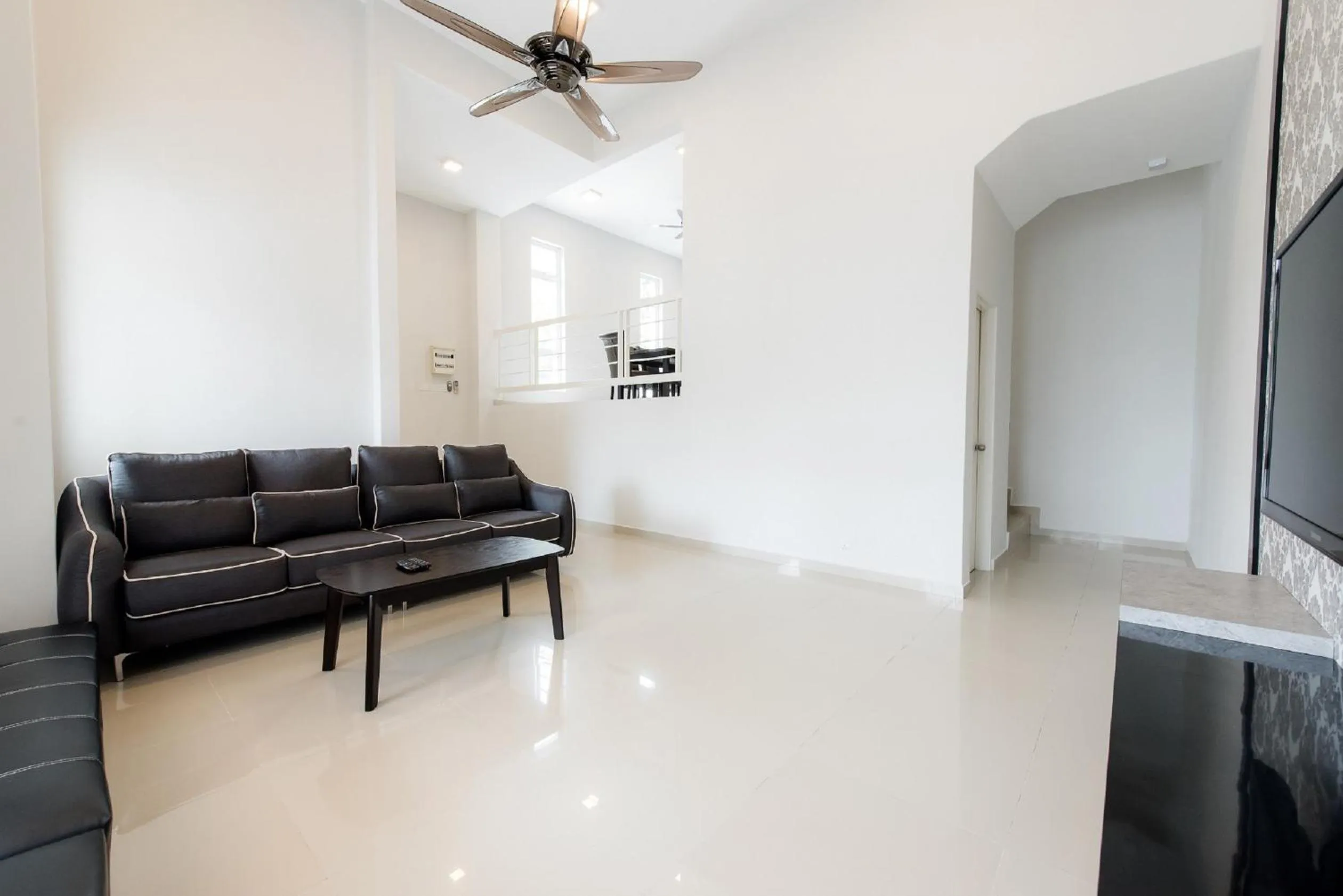 New Shamrock Beach Villas Seaview