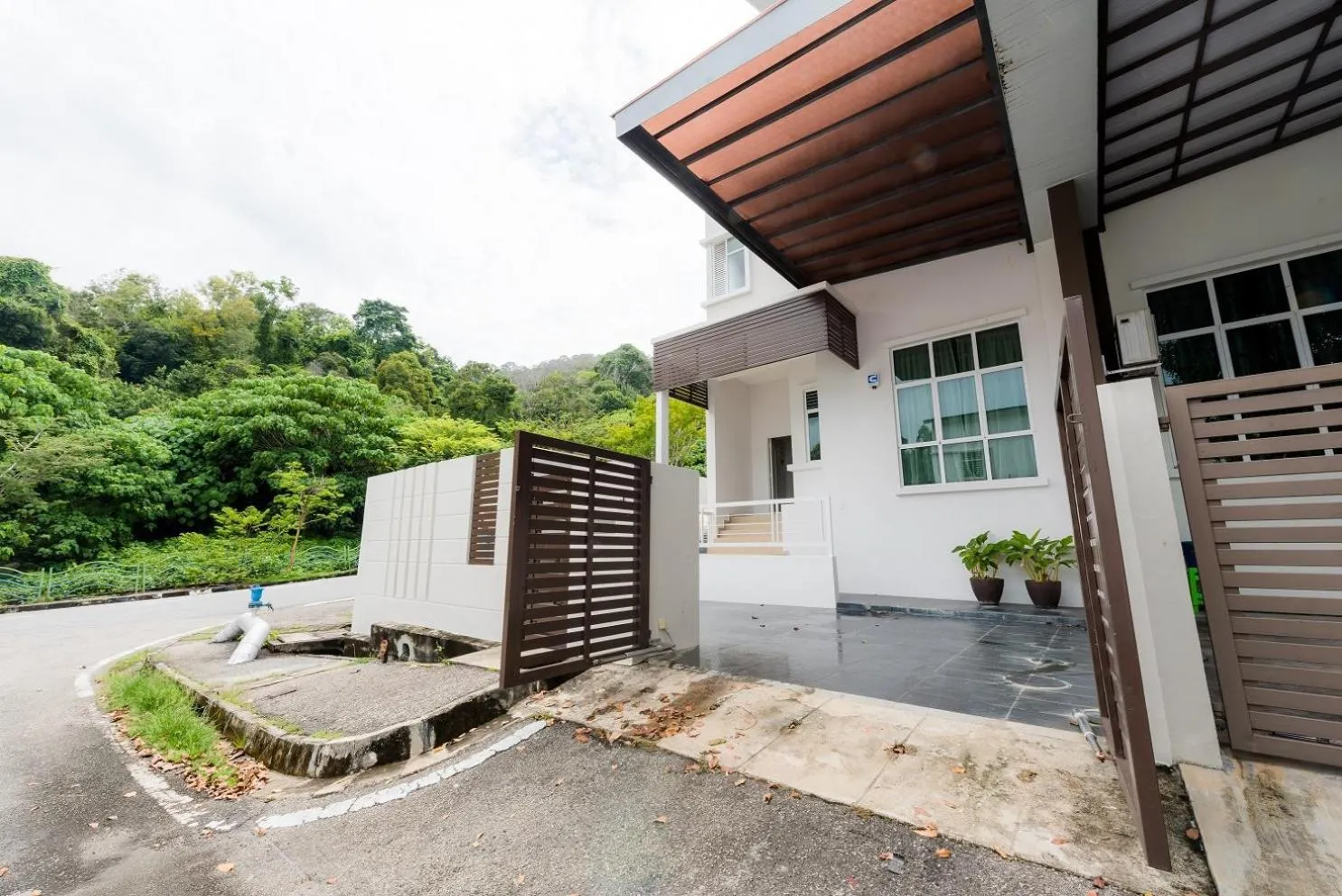 New Shamrock Beach Villas Seaview