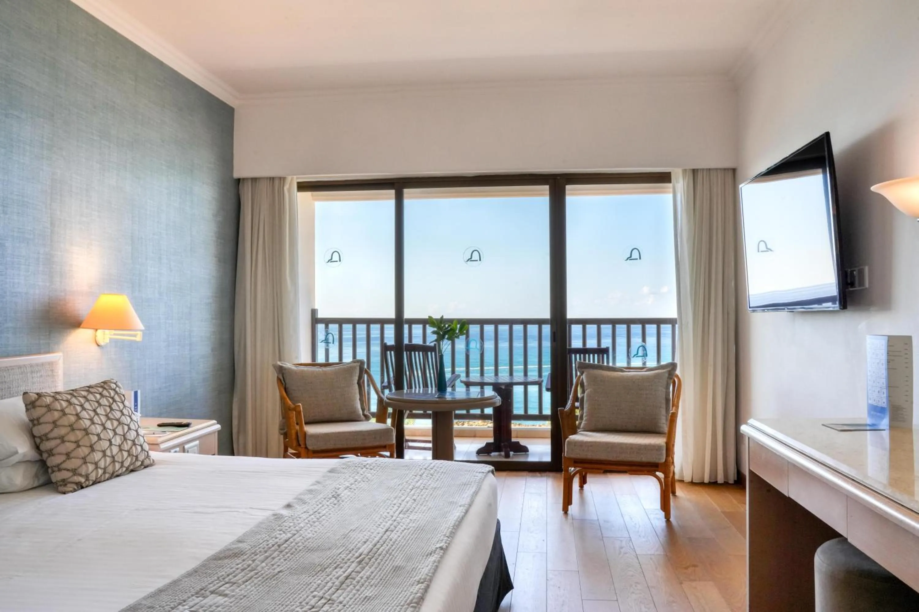 Photo of the whole room, Bed in Coral Beach Hotel & Resort Cyprus