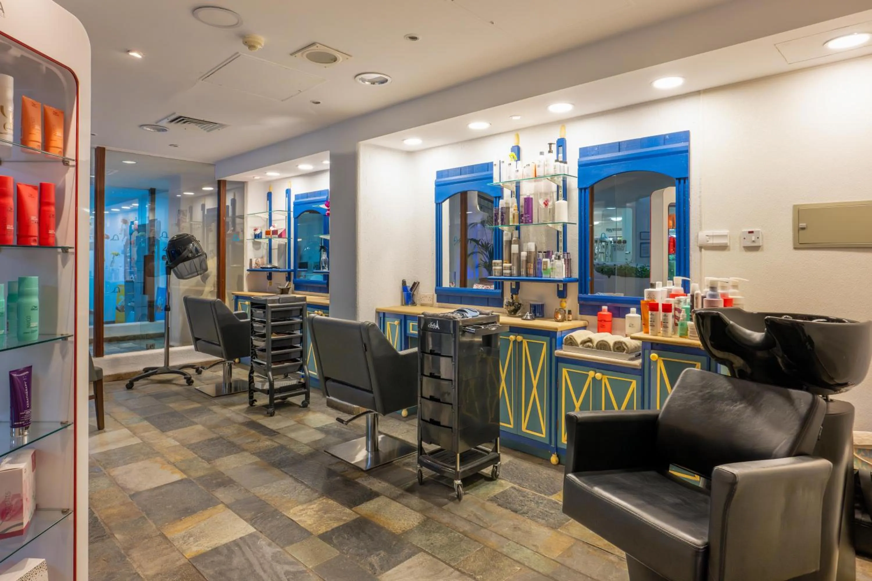 Lounge or bar in Coral Beach Hotel & Resort Cyprus