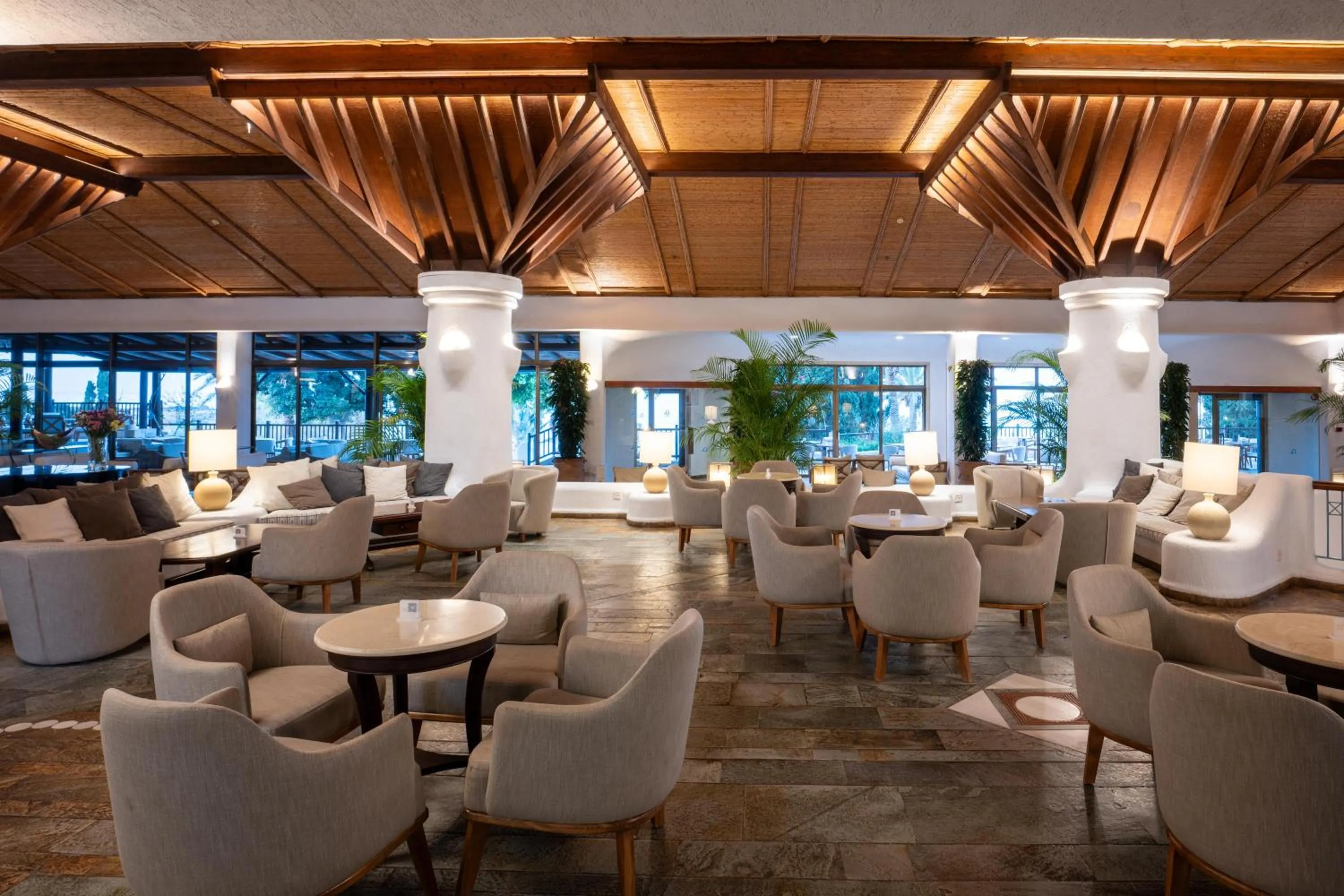 Lounge or bar in Coral Beach Hotel & Resort Cyprus