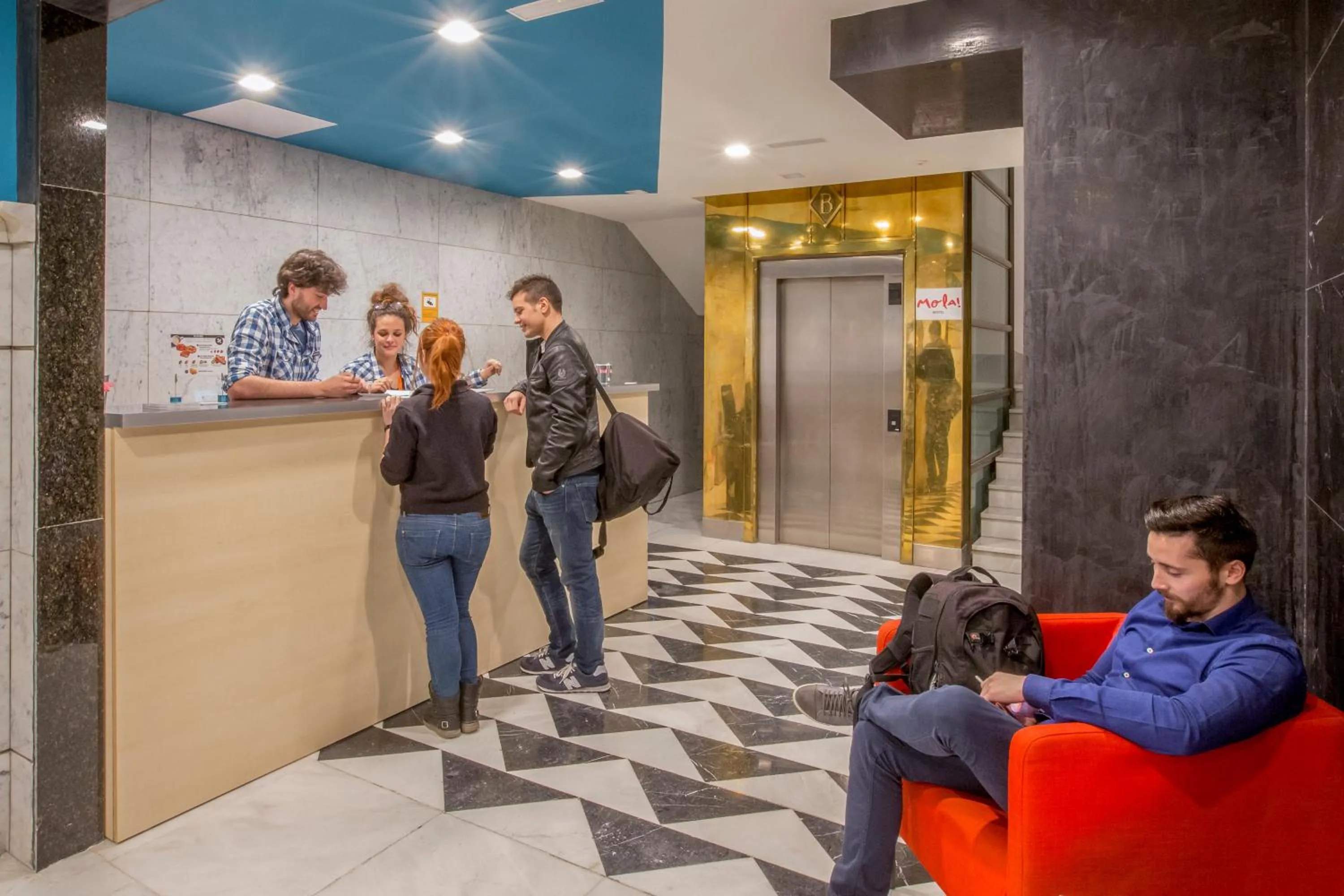 Lobby or reception in Mola Hostel