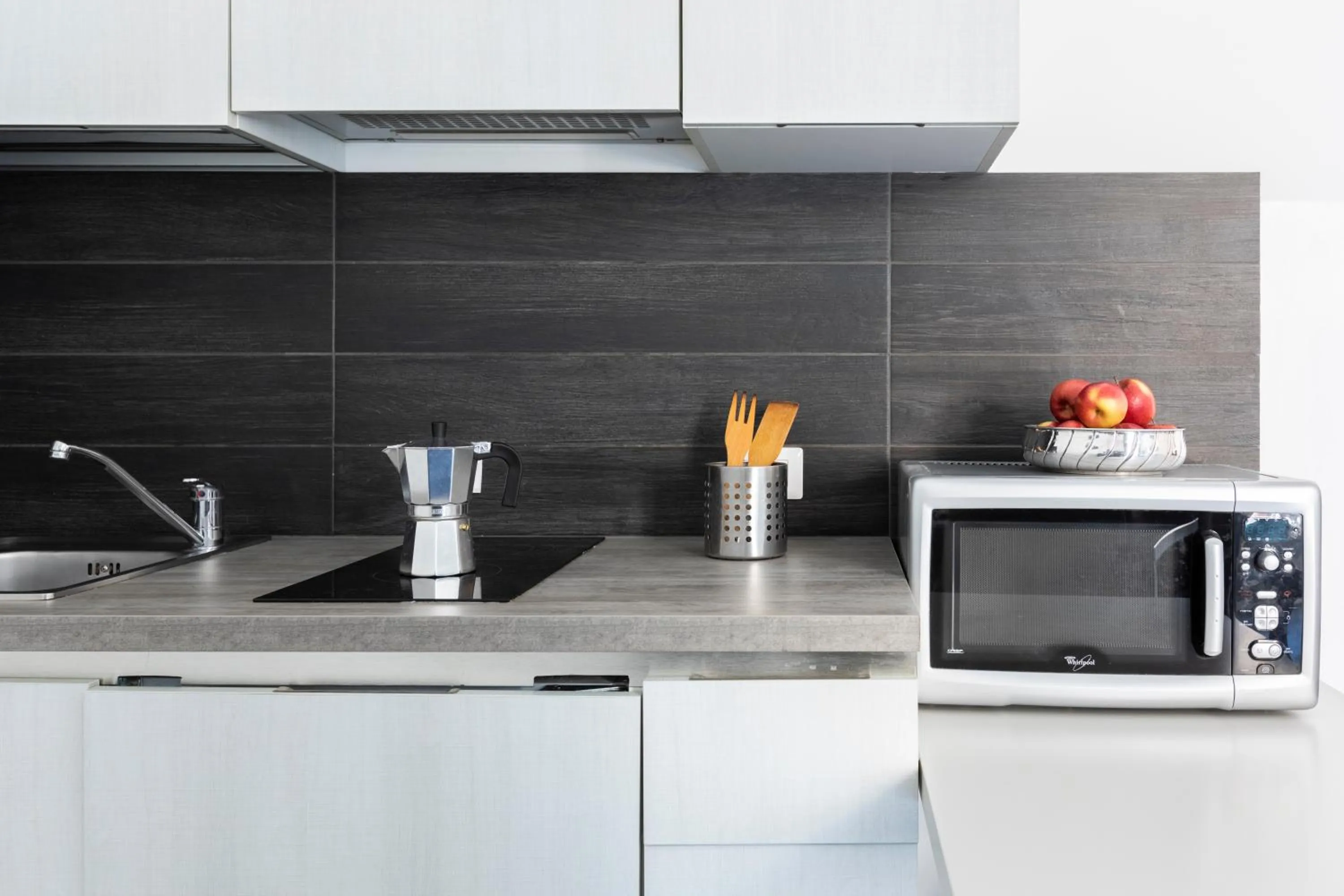 Kitchen or kitchenette in Vatican City Suites by Hili