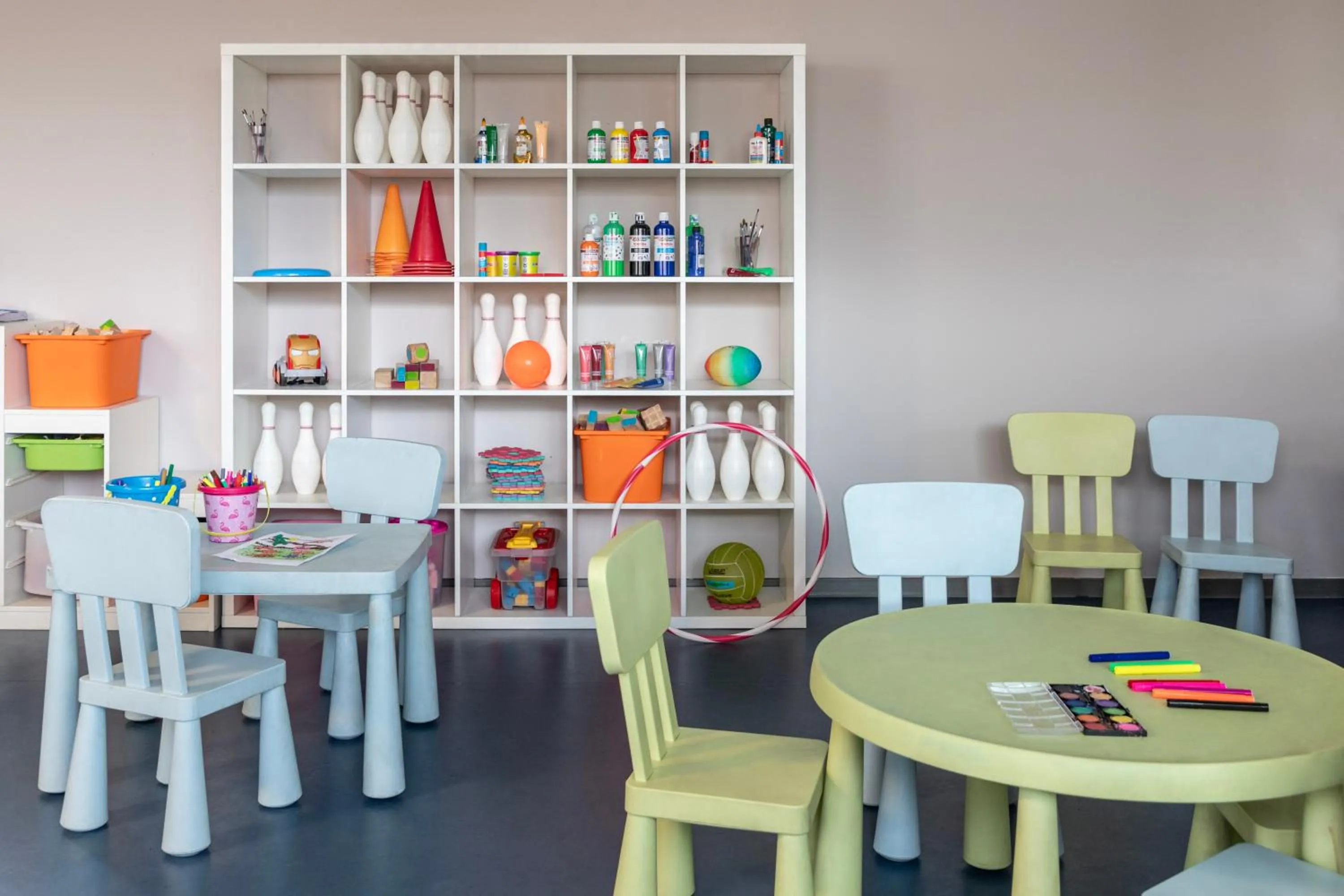 Louis St. Elias Resort & Waterpark