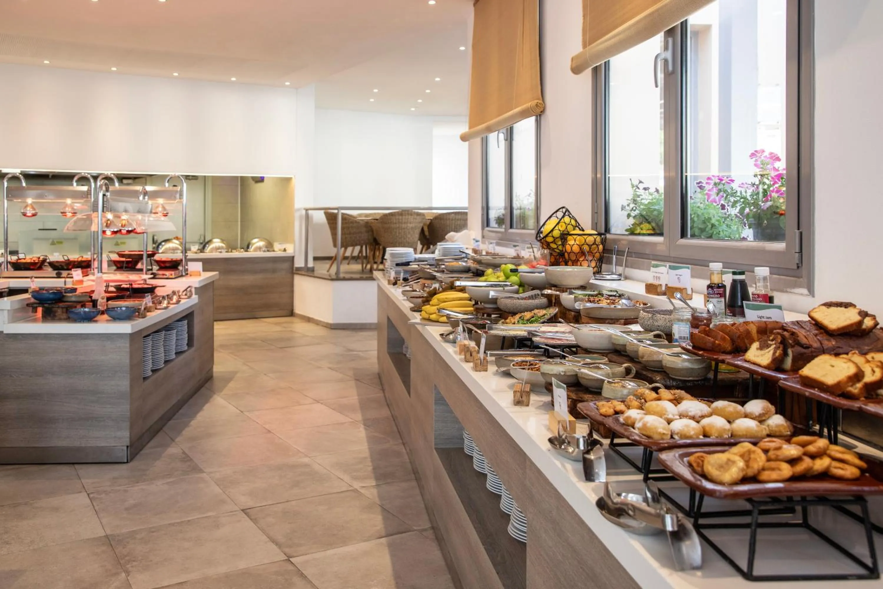 Louis St. Elias Resort & Waterpark