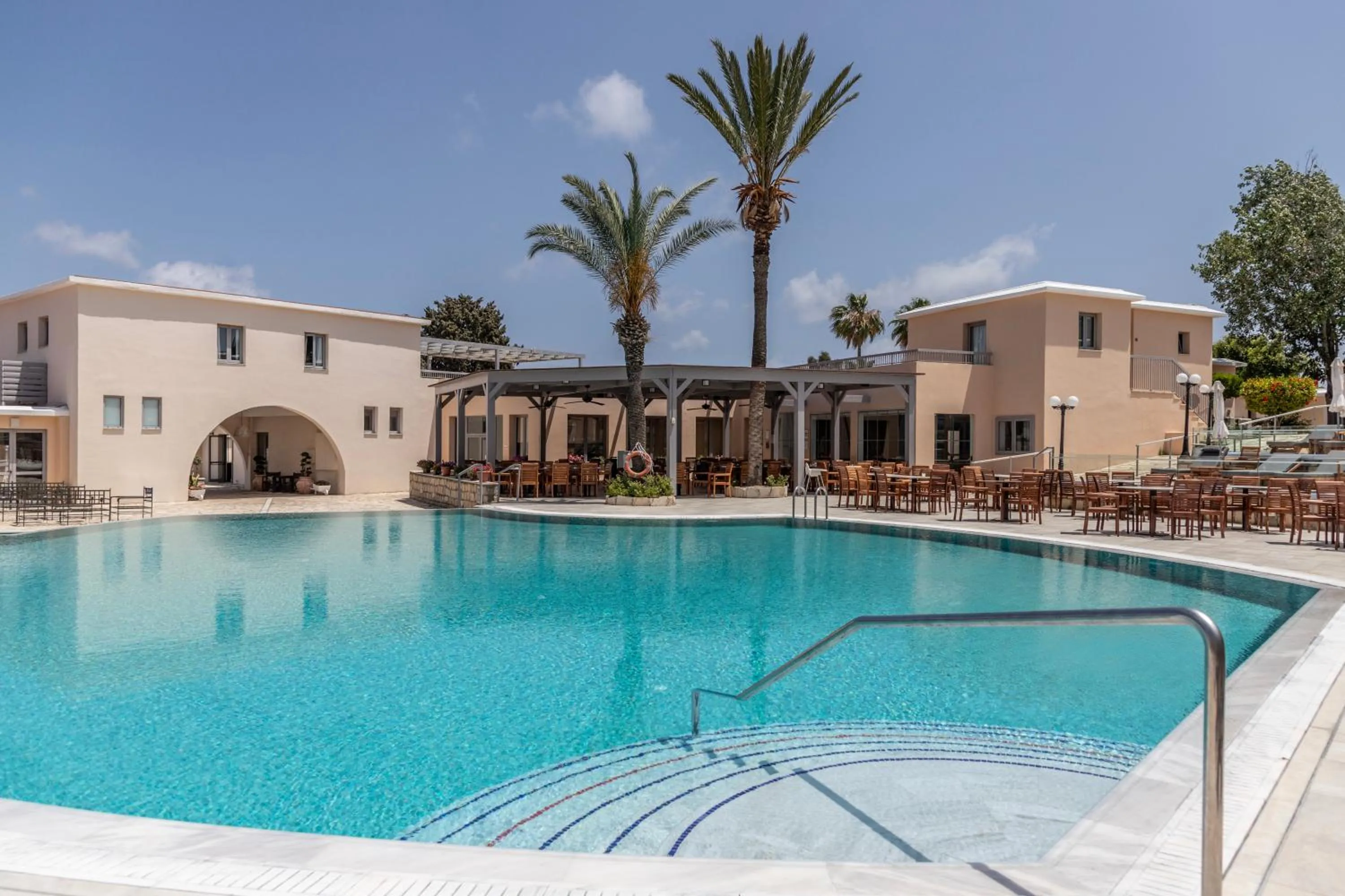 Louis St. Elias Resort & Waterpark