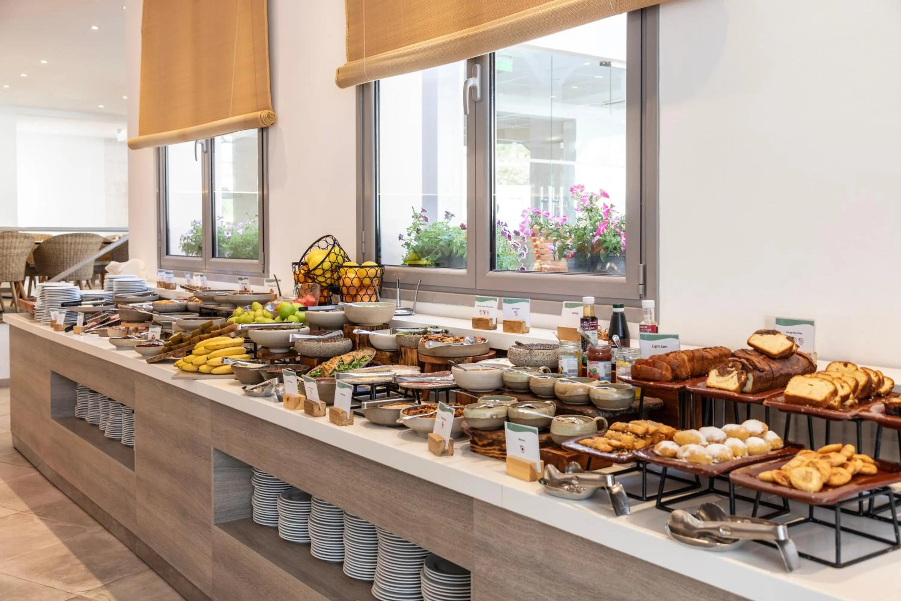 Louis St. Elias Resort & Waterpark