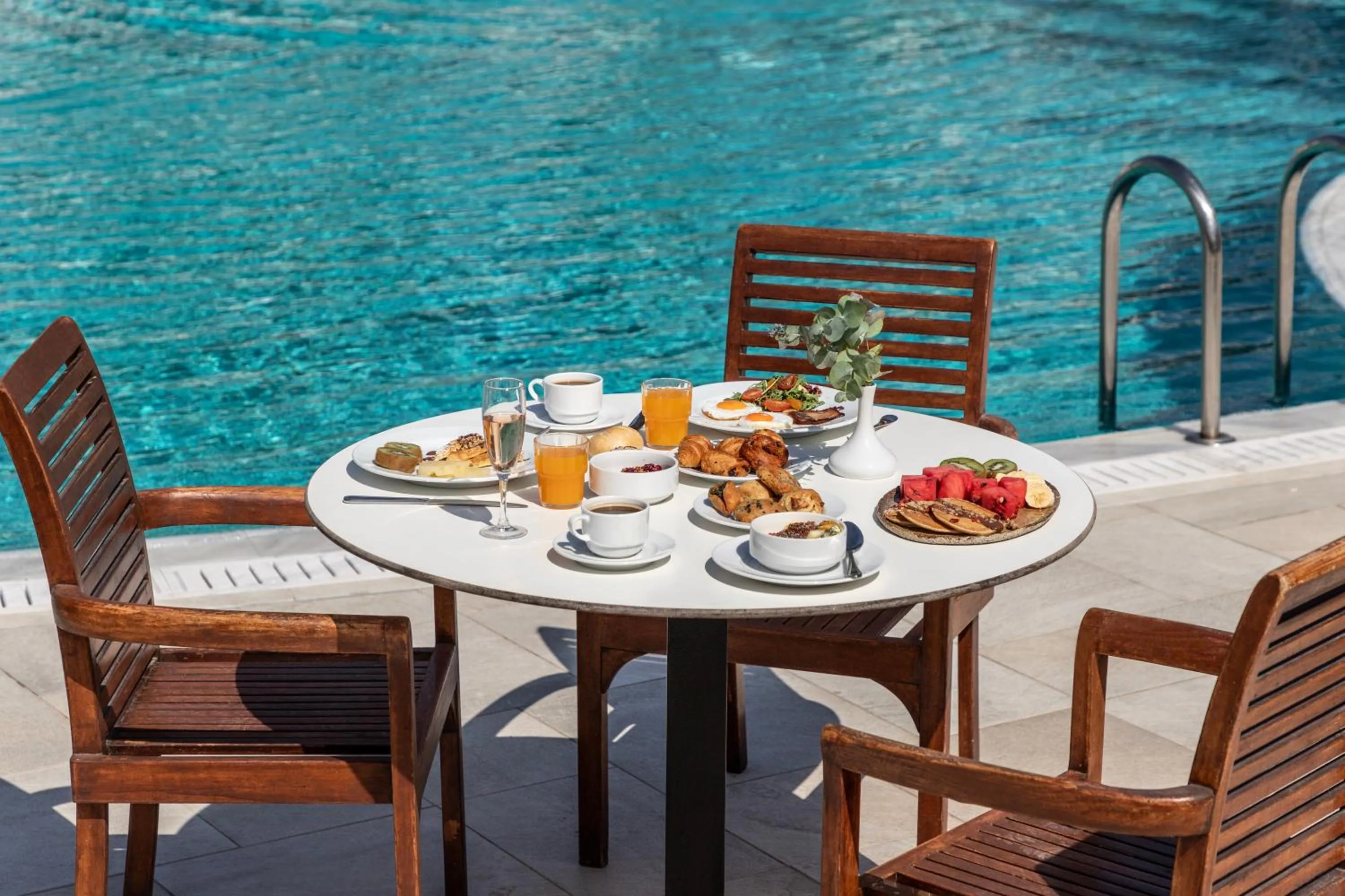 Louis St. Elias Resort & Waterpark