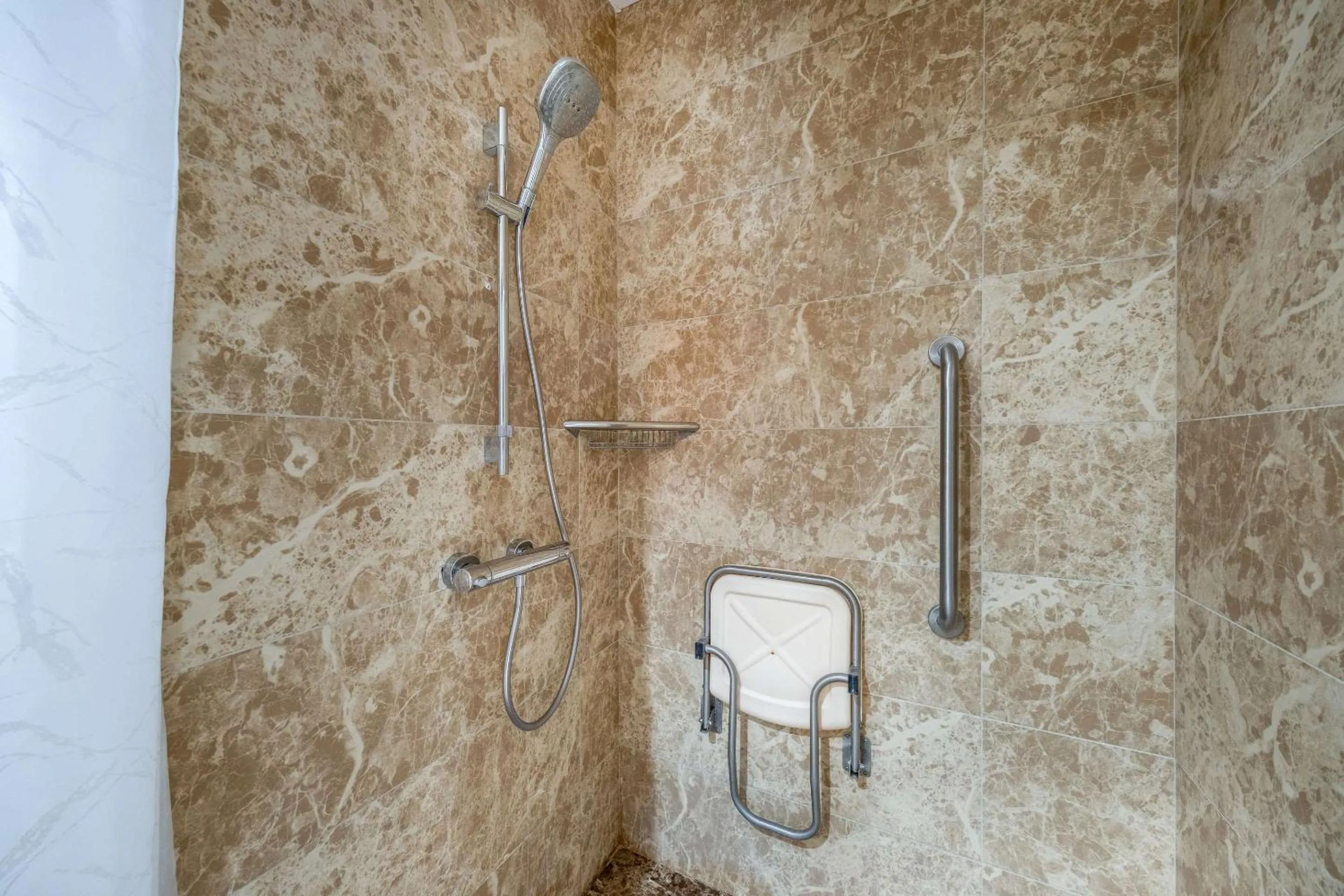 Bedroom in Clarion Hotel Istanbul Mahmutbey